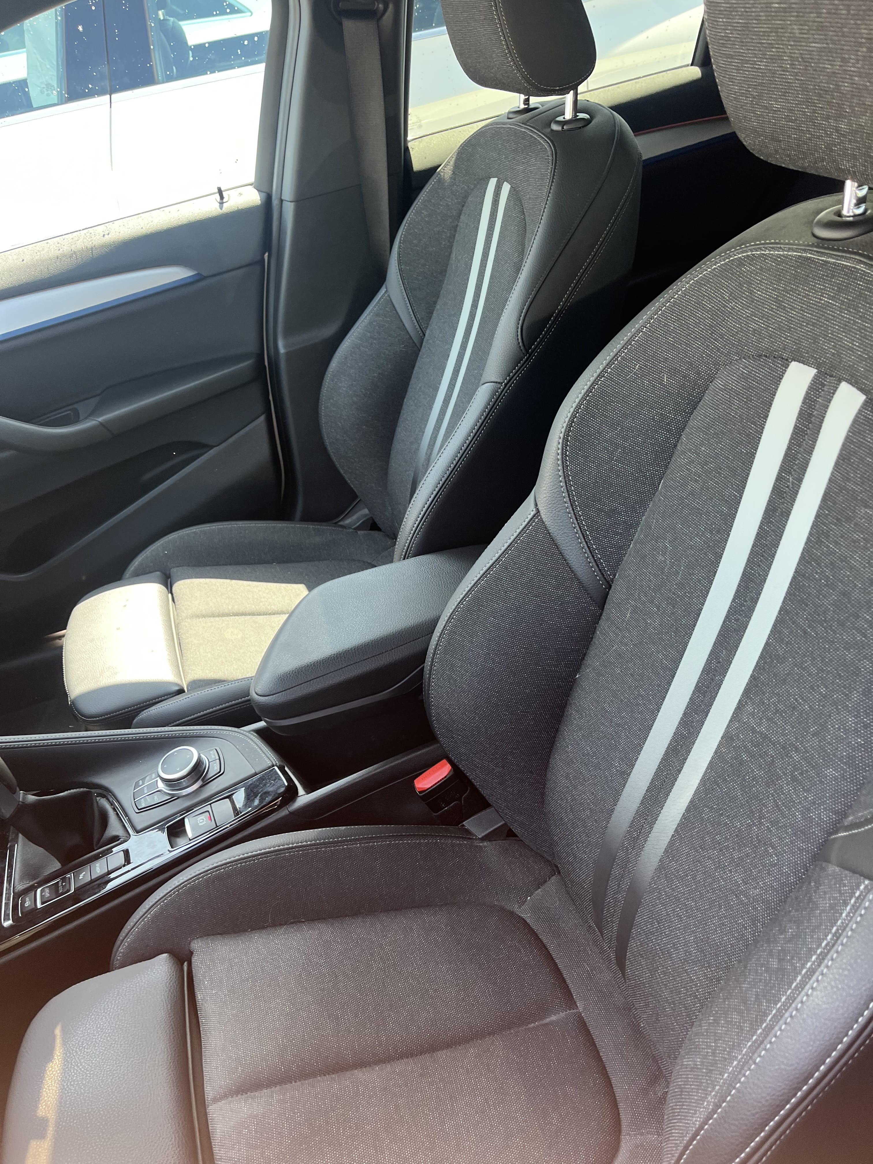 BMW X2 220 Pack M hybride avec Siège bébé