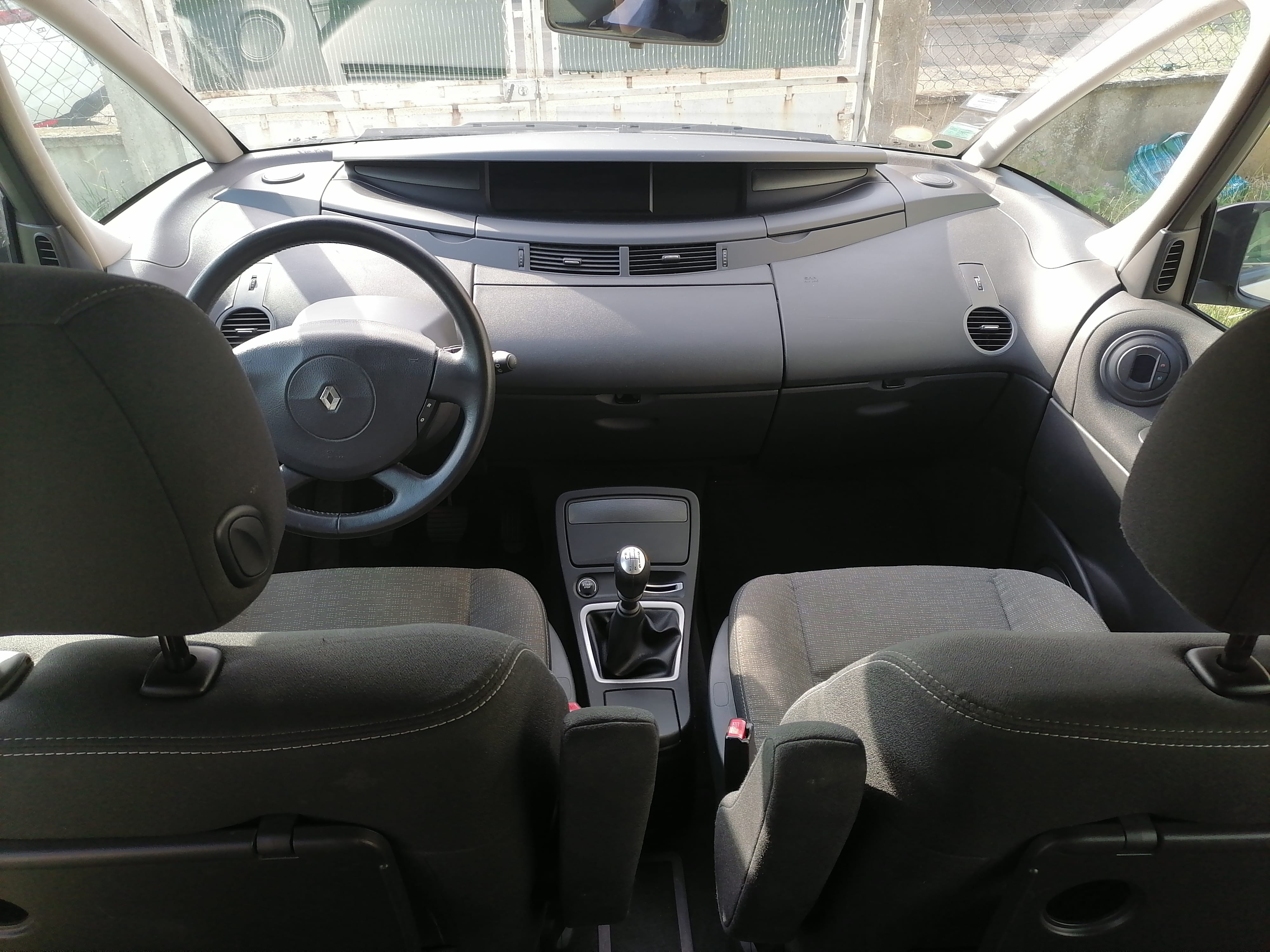 Renault Grand Espace 2l diesel 150ch 7 places