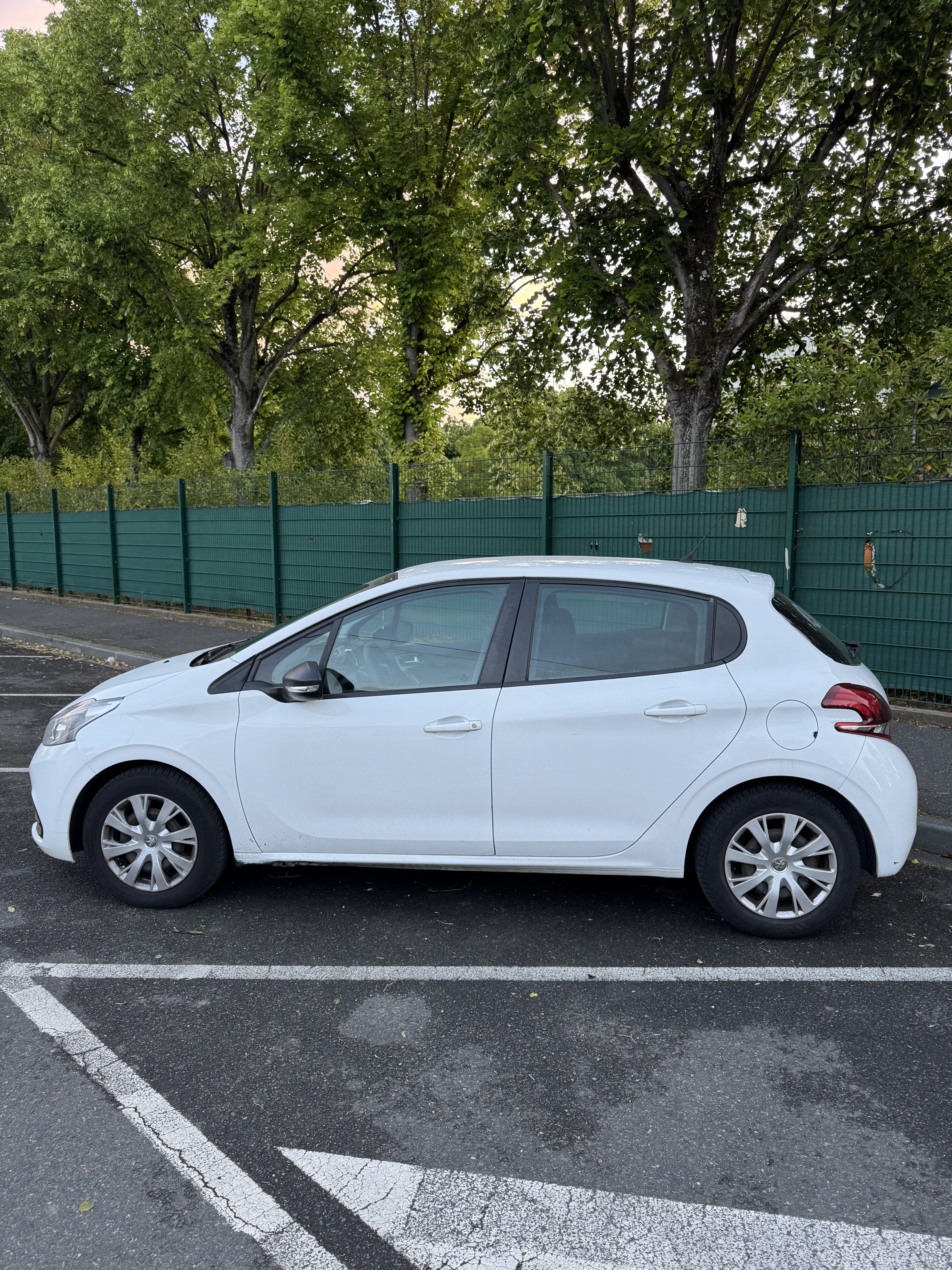 Peugeot 208 avec Climatisation