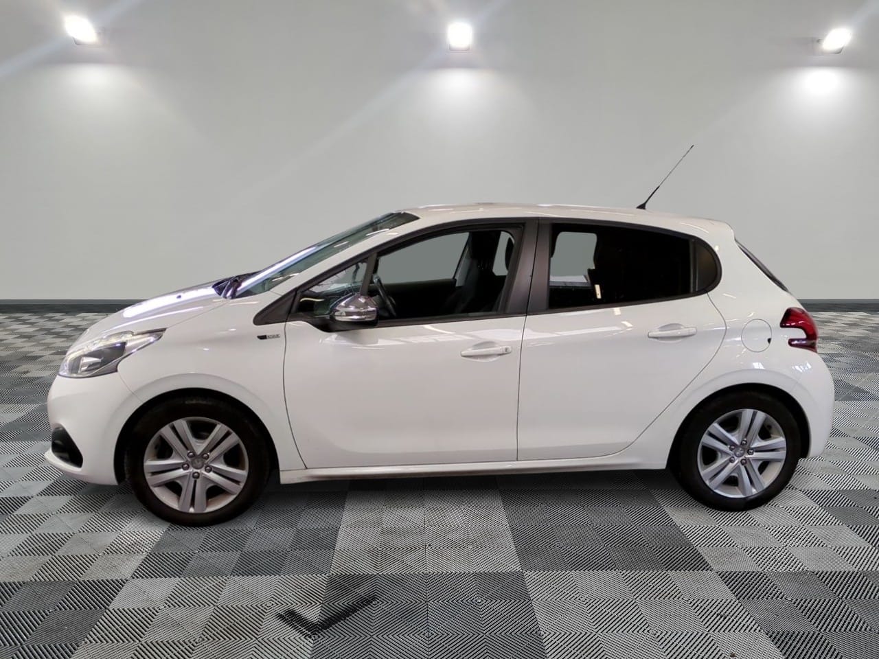 Peugeot 208, 2017, Essence 98