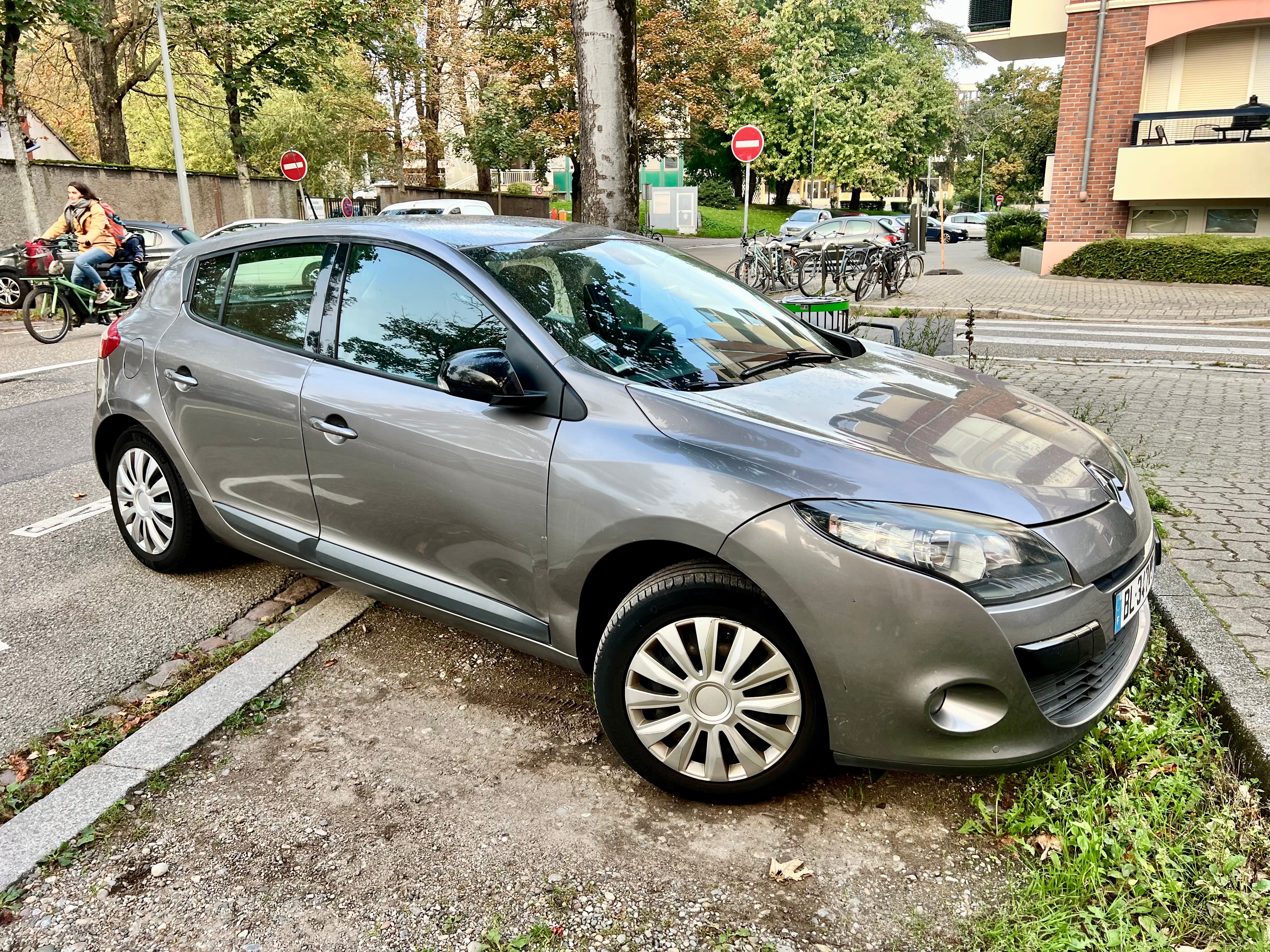 Renault Mégane Super-ethanol SP95 ou E85 d'origine, 2011, Essence 95