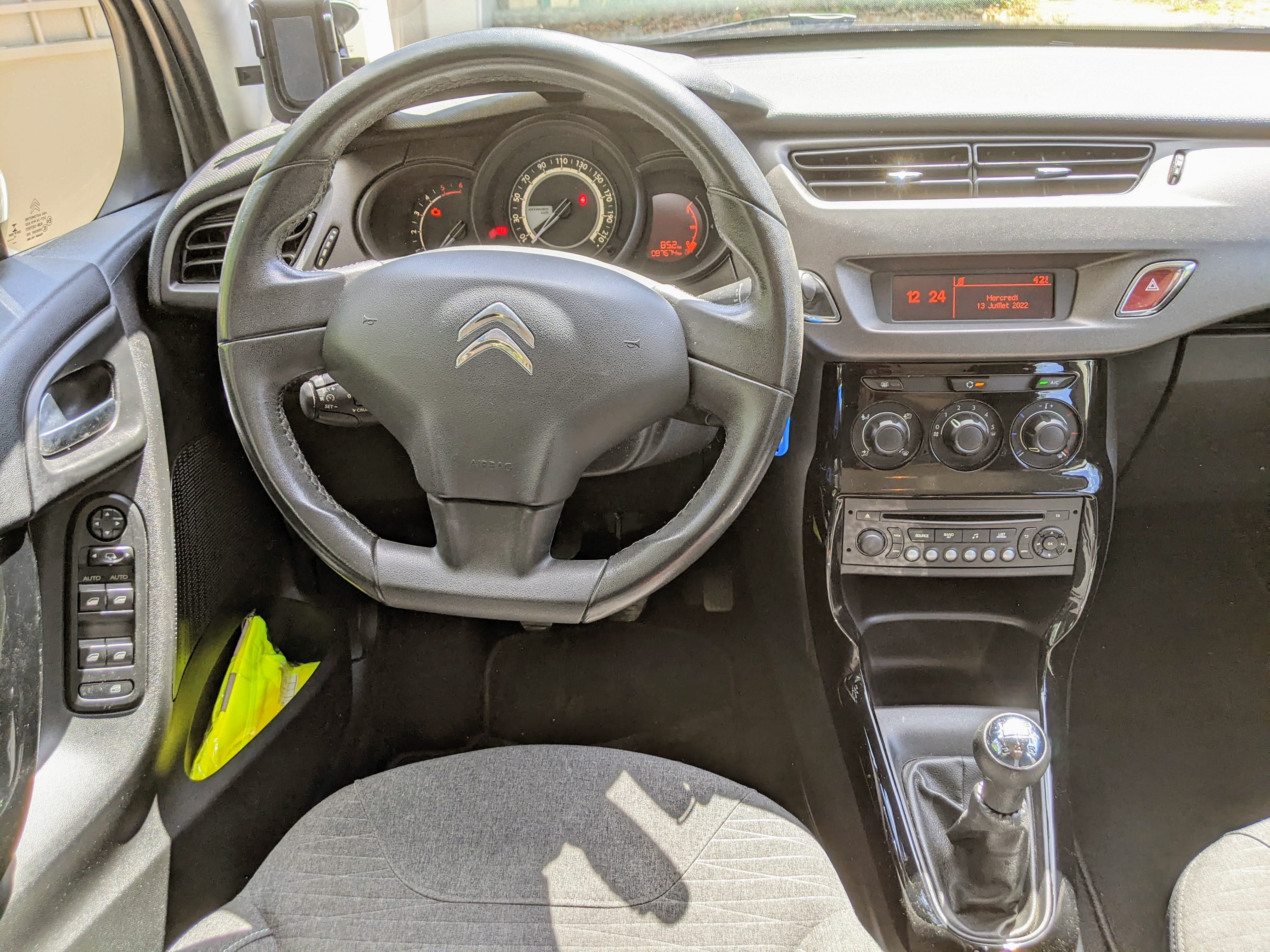 Citroen C3 - Service à domicile : remise et reprise du véhicule, possible sur Versailles & environs. avec Audio Bluetooth