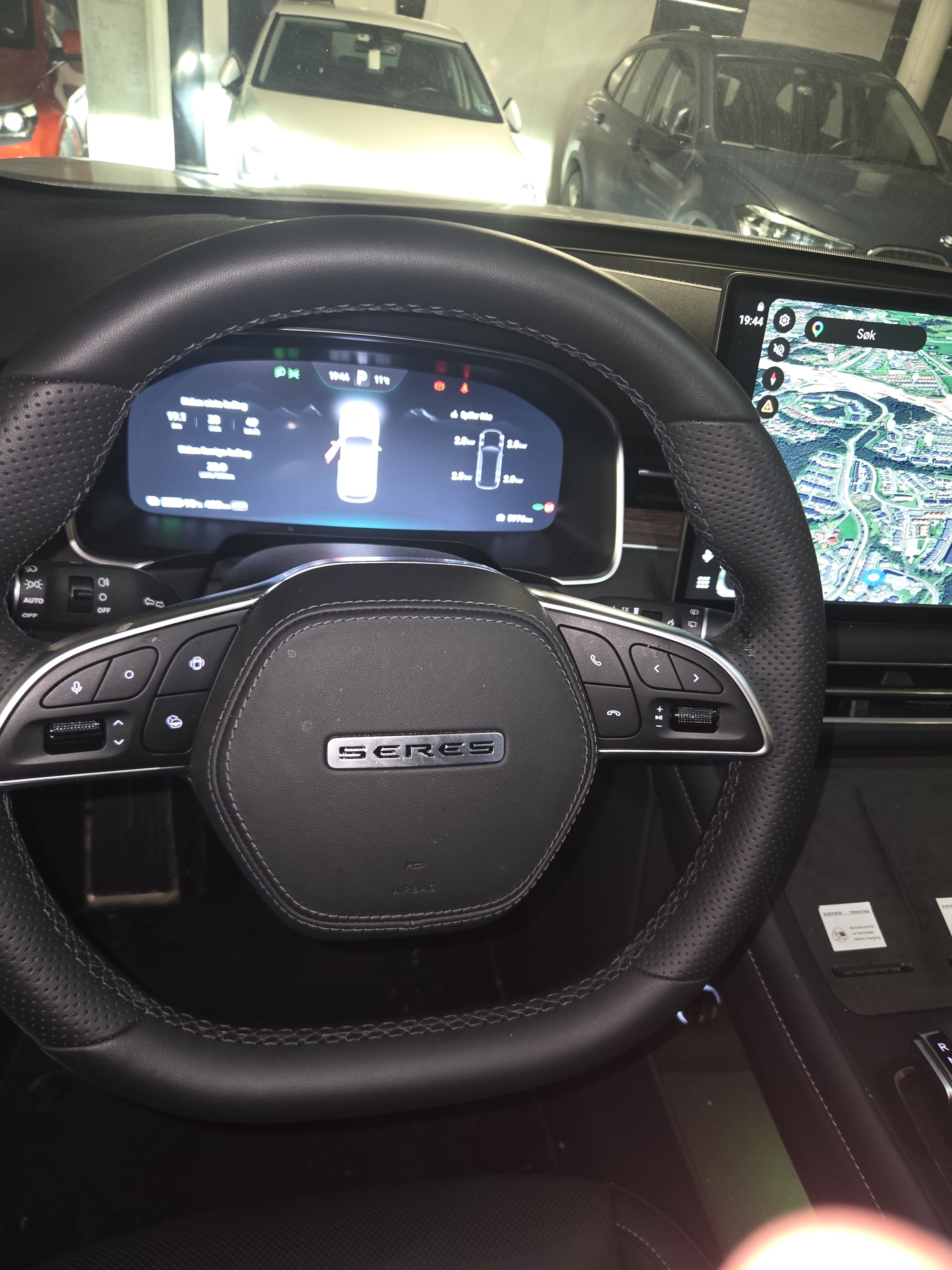 Seres Seres 5 Premium 4WD with Cruise control