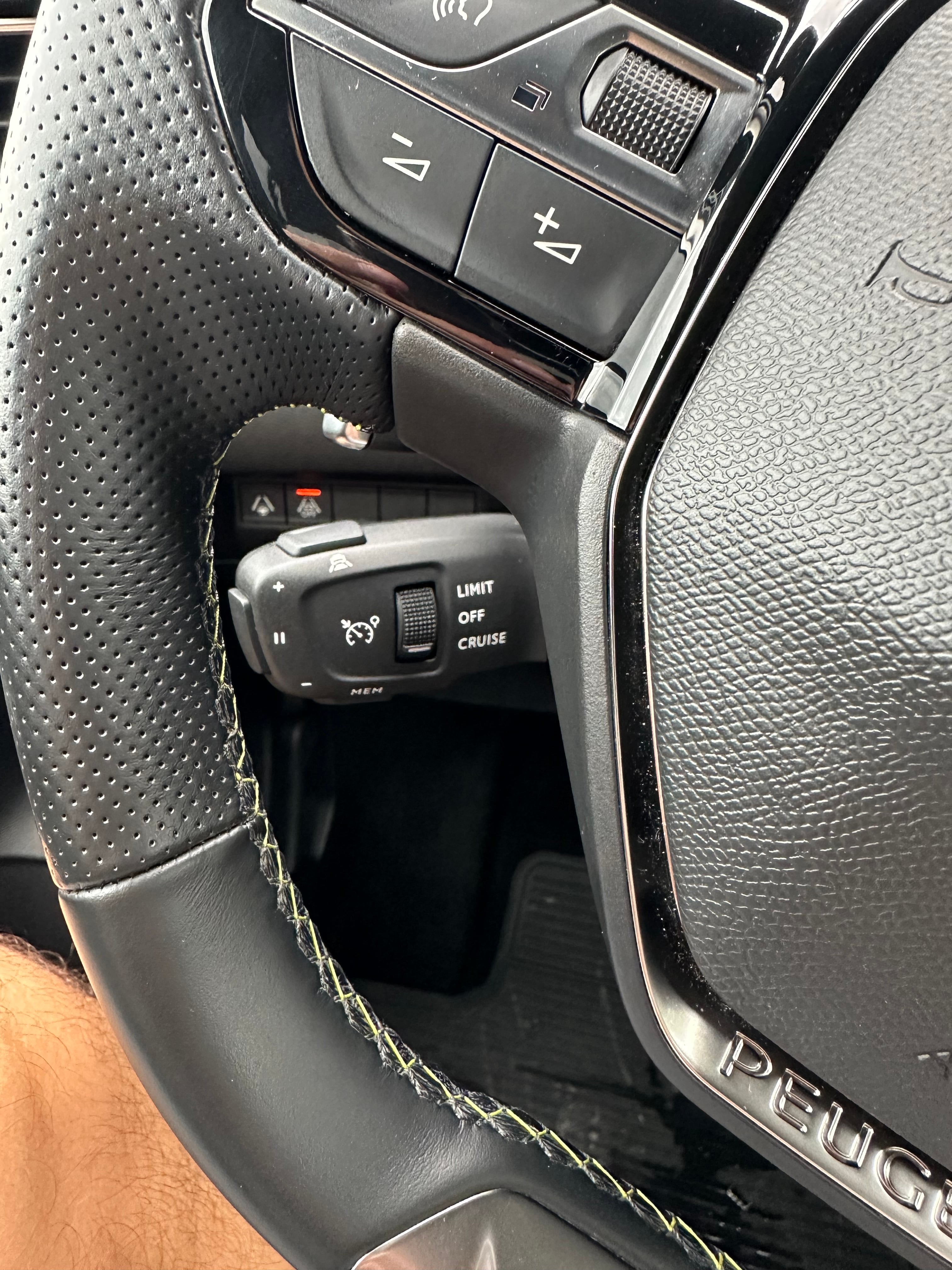 Peugeot 208 GT Line avec Audio Bluetooth
