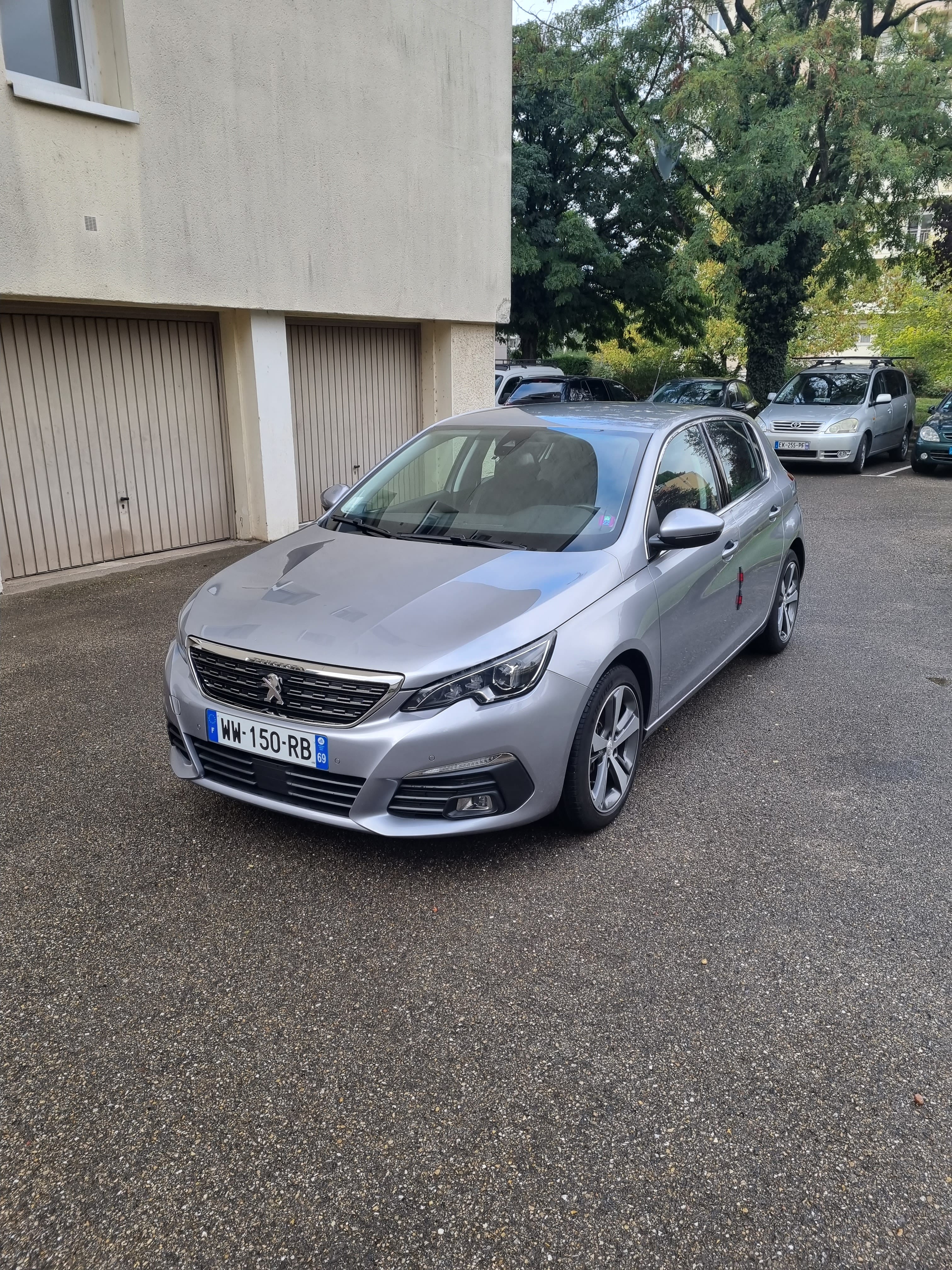 Peugeot 308 Etat neuf, 2019, Essence 95, automatique