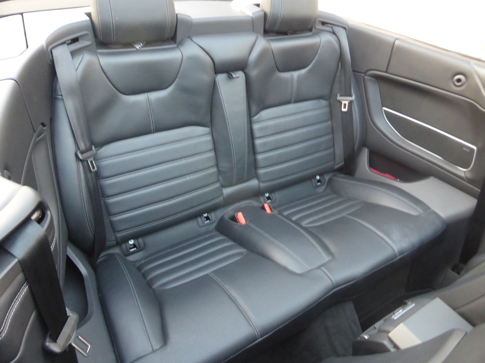 Land-Rover Range Rover Evoque Cabriolet 180 hse diesel avec Audio Bluetooth