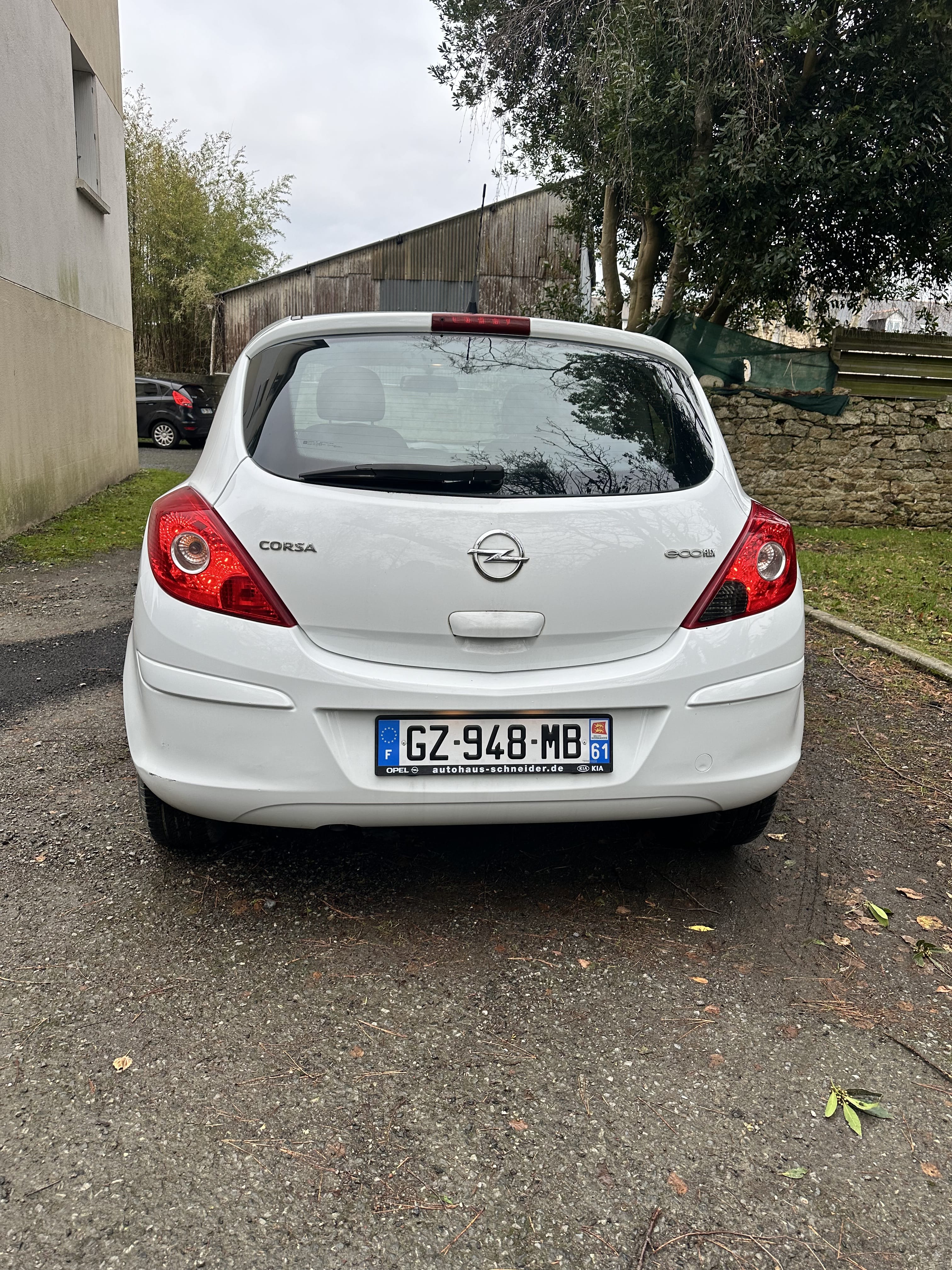 Opel Corsa avec GPS