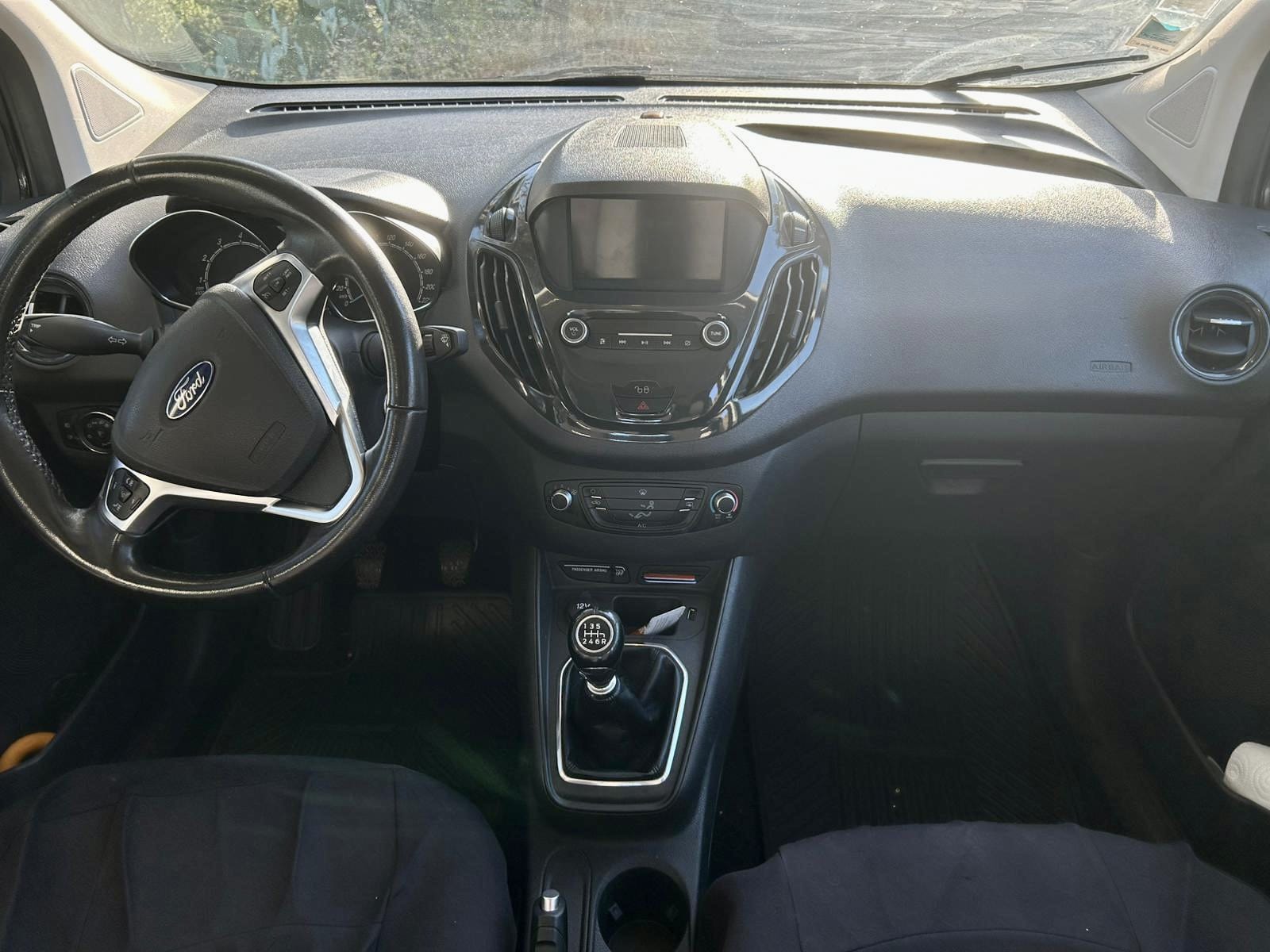 Ford Tourneo Courier with GPS
