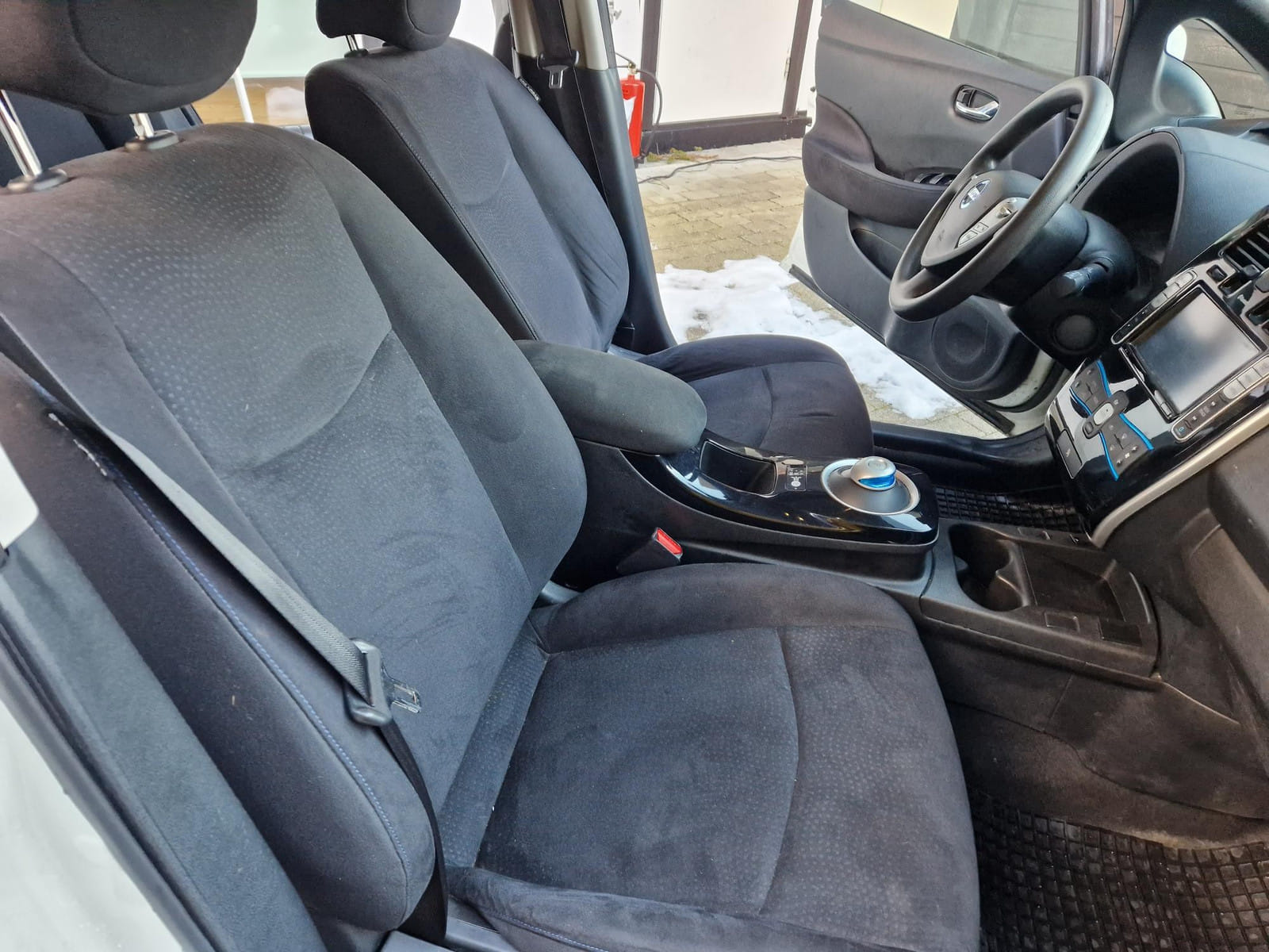 Nissan Leaf with Bluetooth audio
