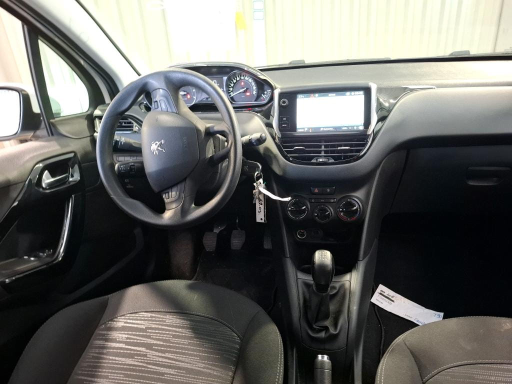 Peugeot 208 avec GPS