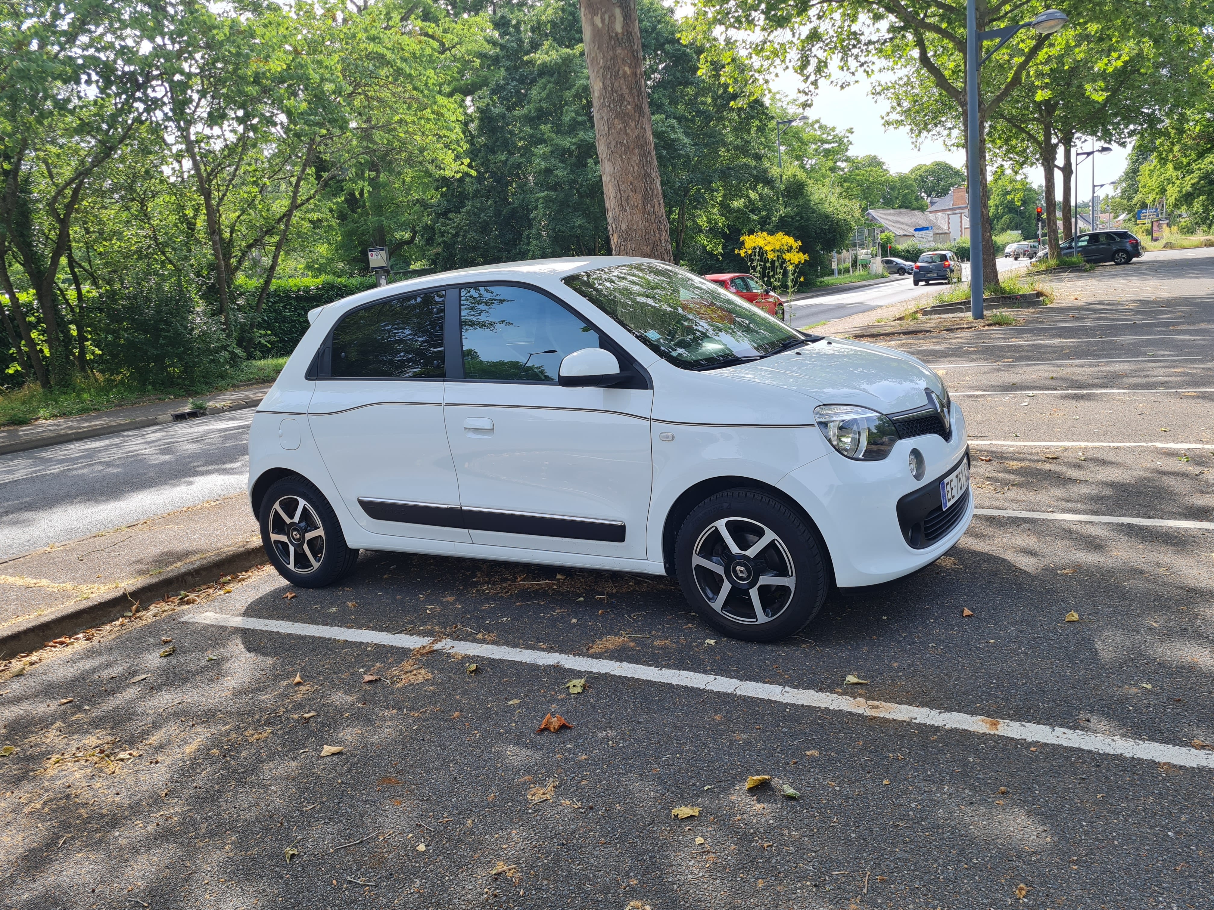 Renault Twingo III avec Autoradio