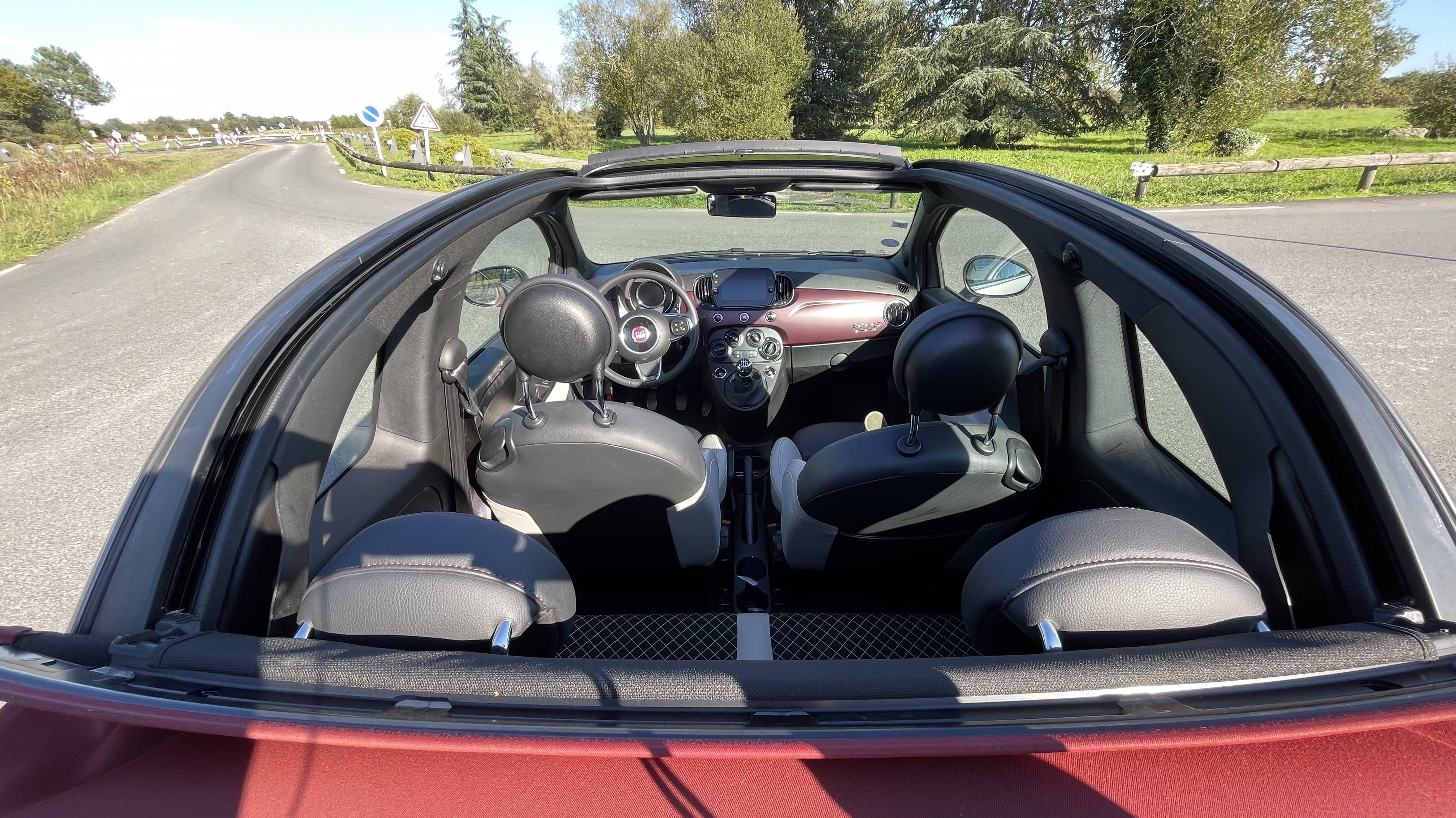 Fiat 500 C Hybride Cabriolet avec Apple CarPlay