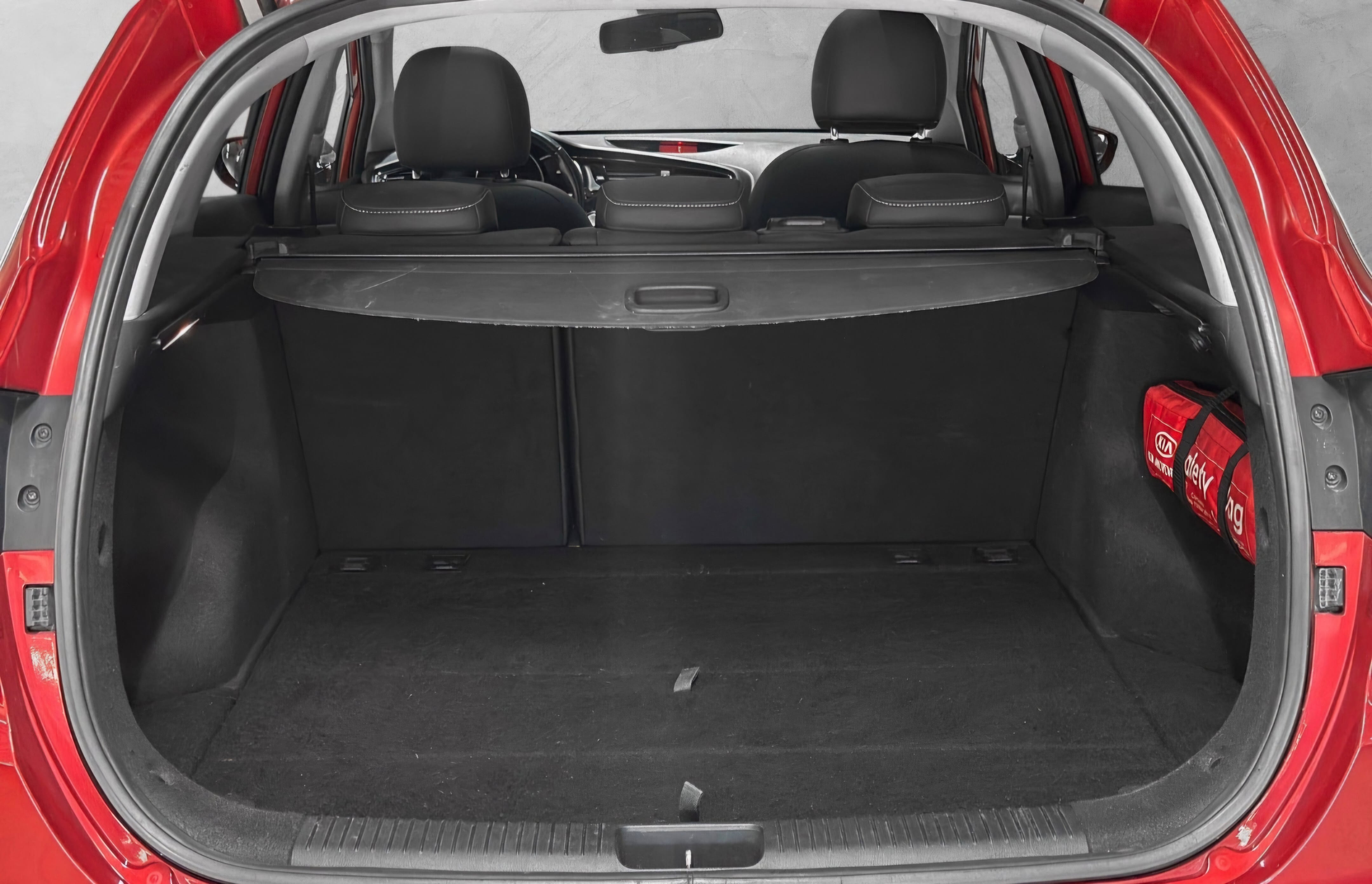 Kia Cee'd 1.6 stv. with Bluetooth audio