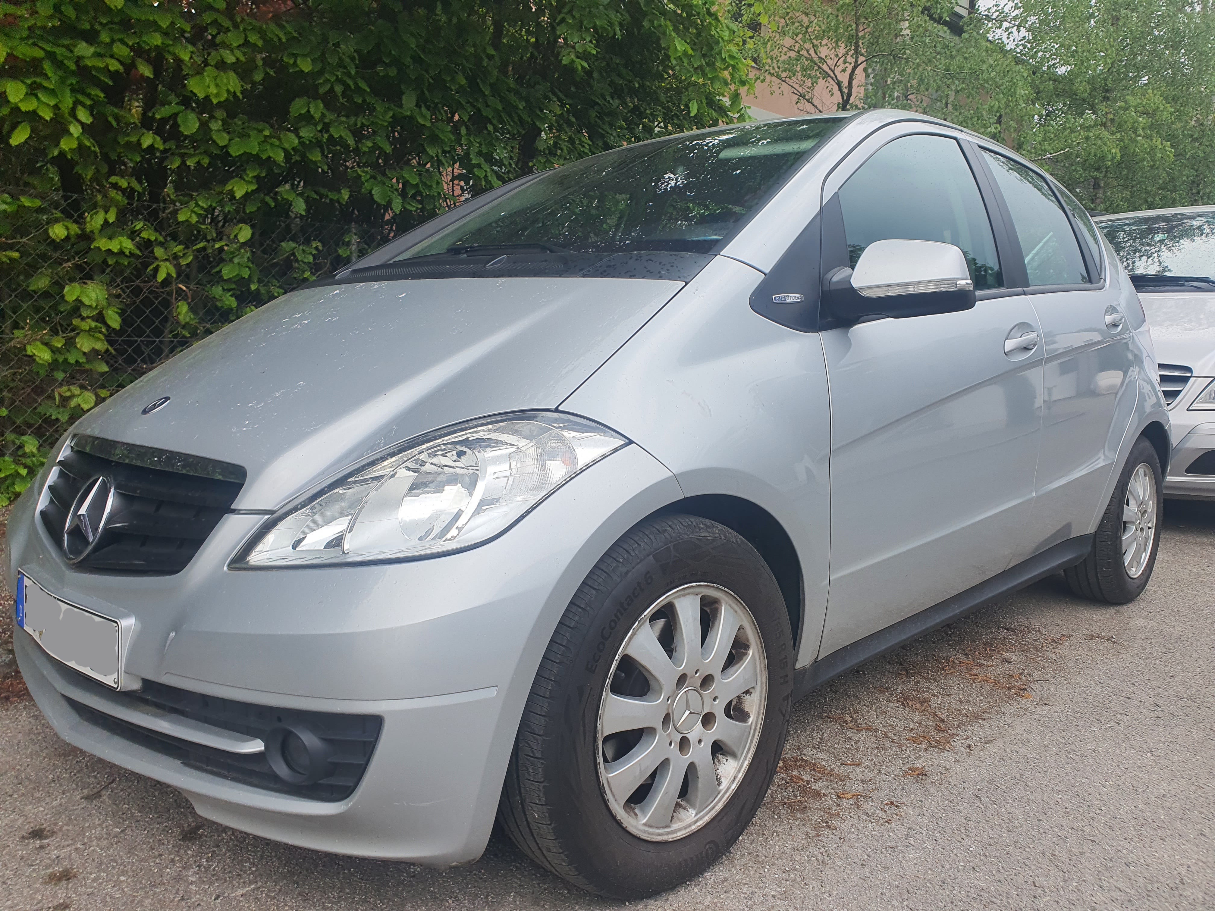 Mercedes-Benz A-Klasse with Car radio