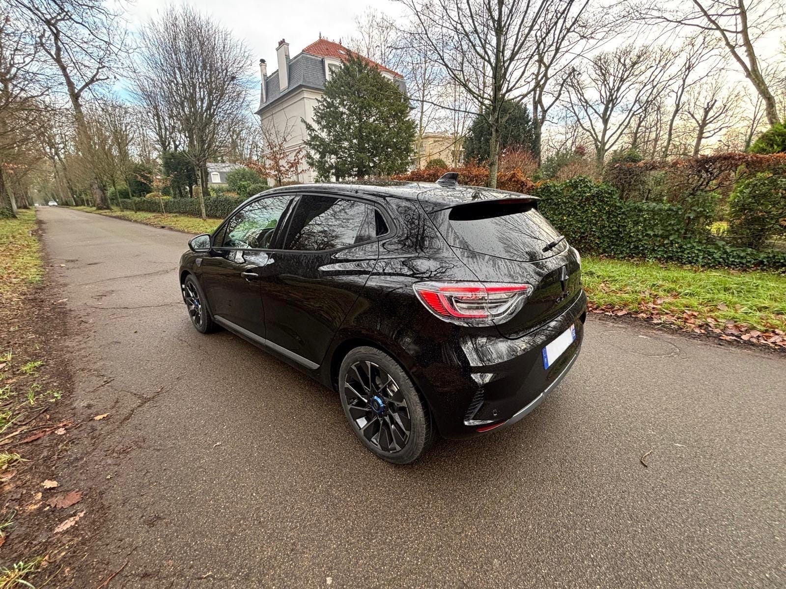 Renault Clio E-tech Hybrid avec GPS