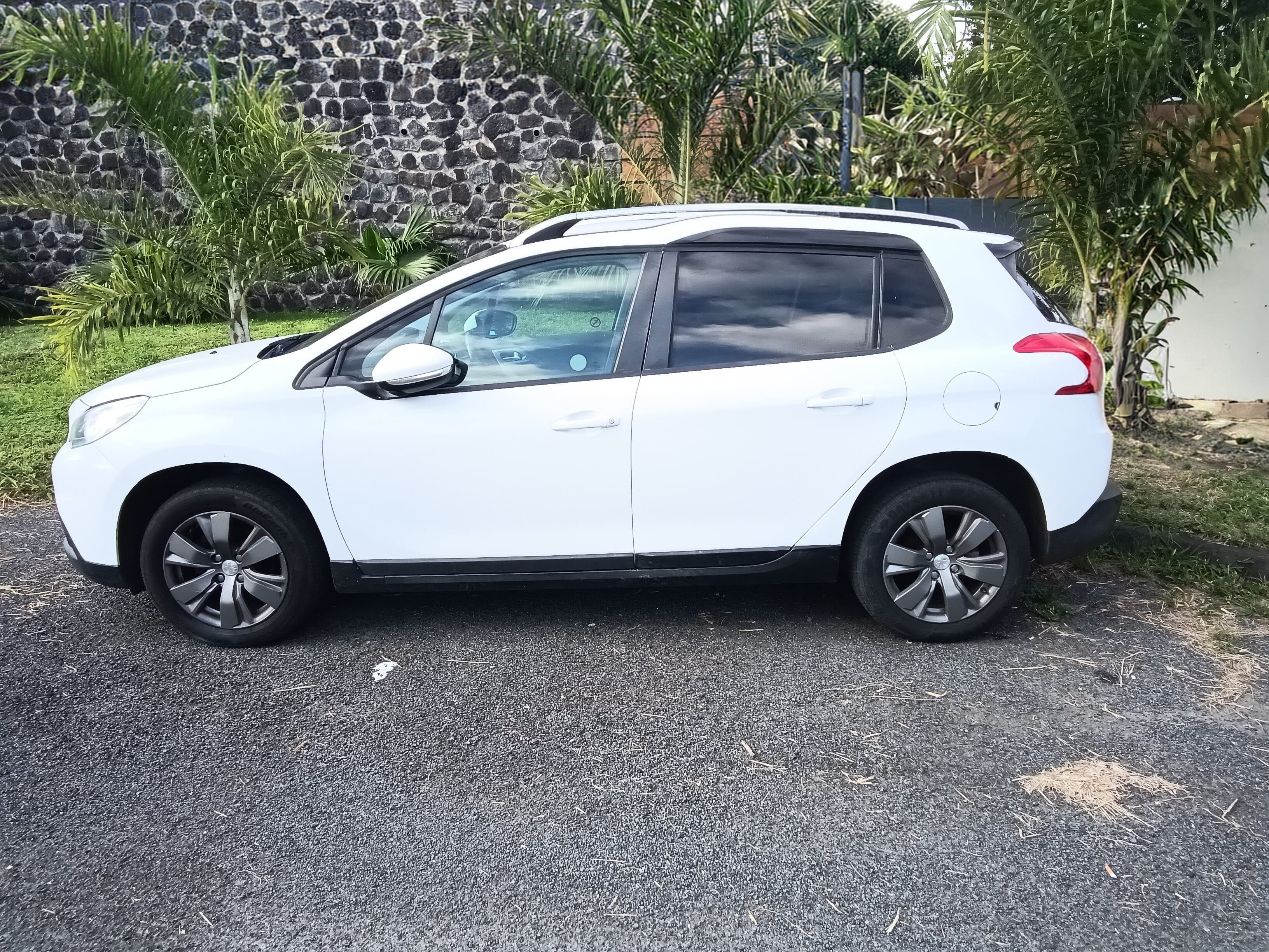 Peugeot 2008 avec Climatisation