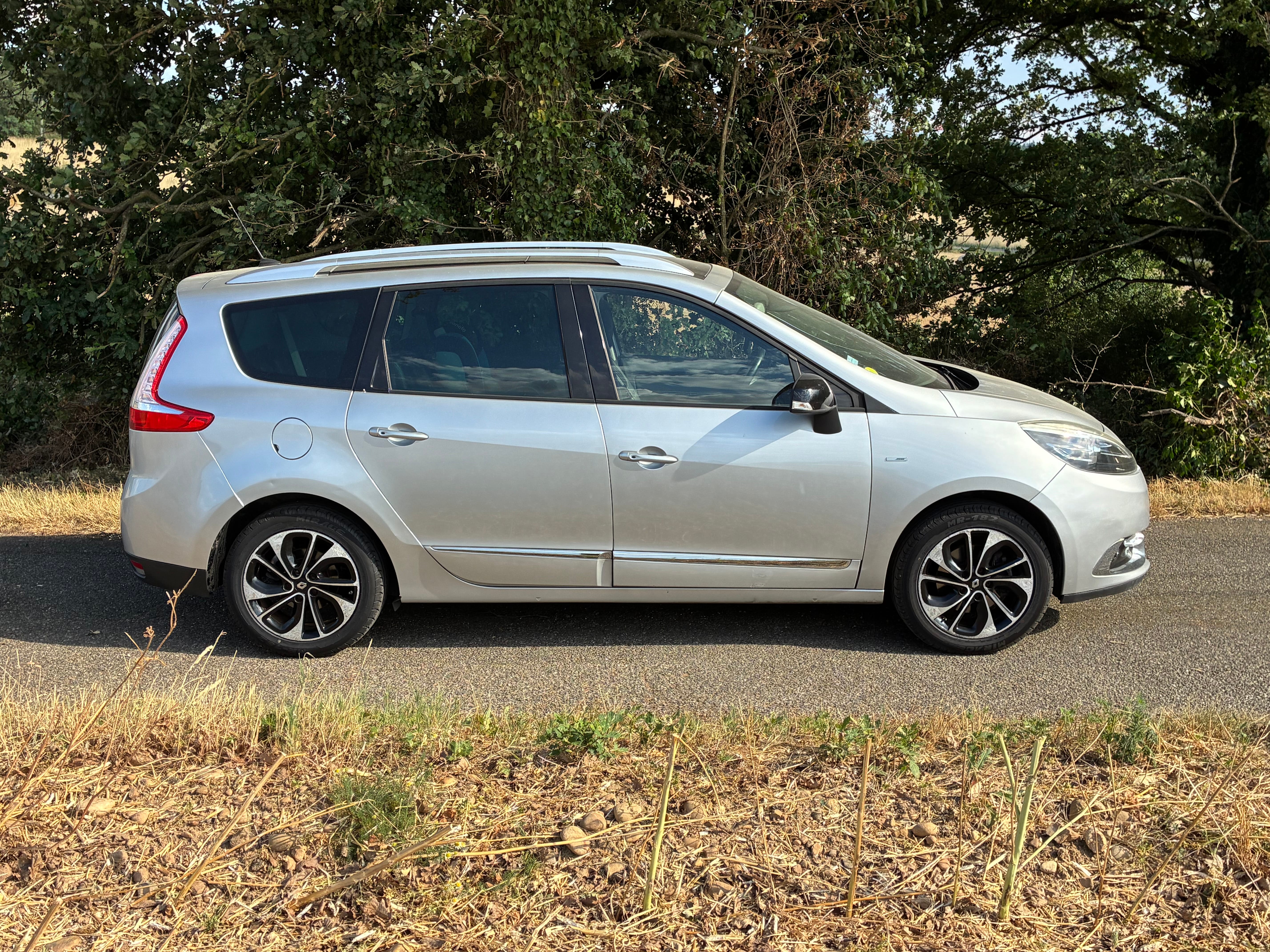 Renault Grand Scenic 1.5 DCI 7 Places Diesel avec Climatisation