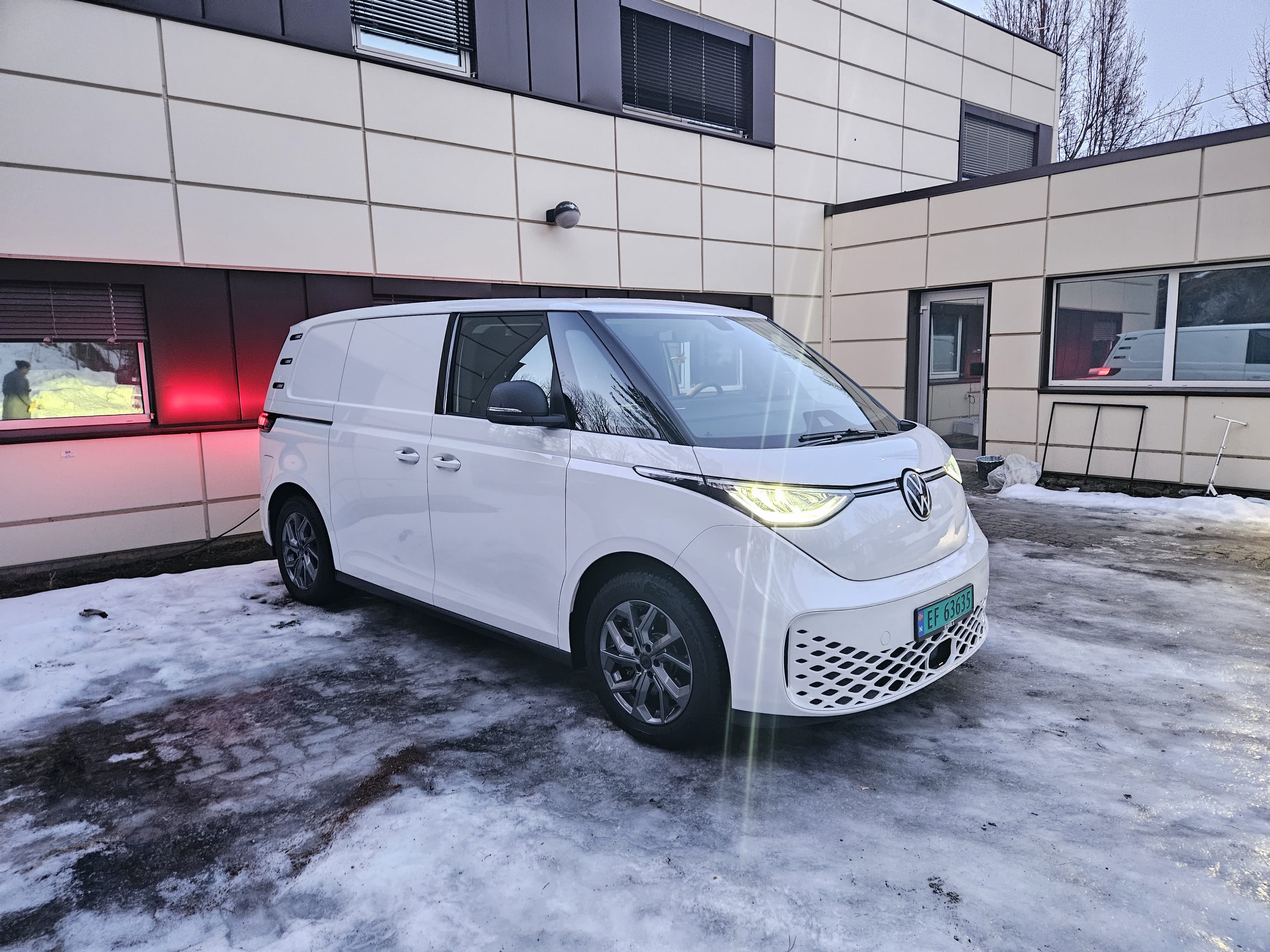 Volkswagen ID. Buzz Cargo with Air conditioning