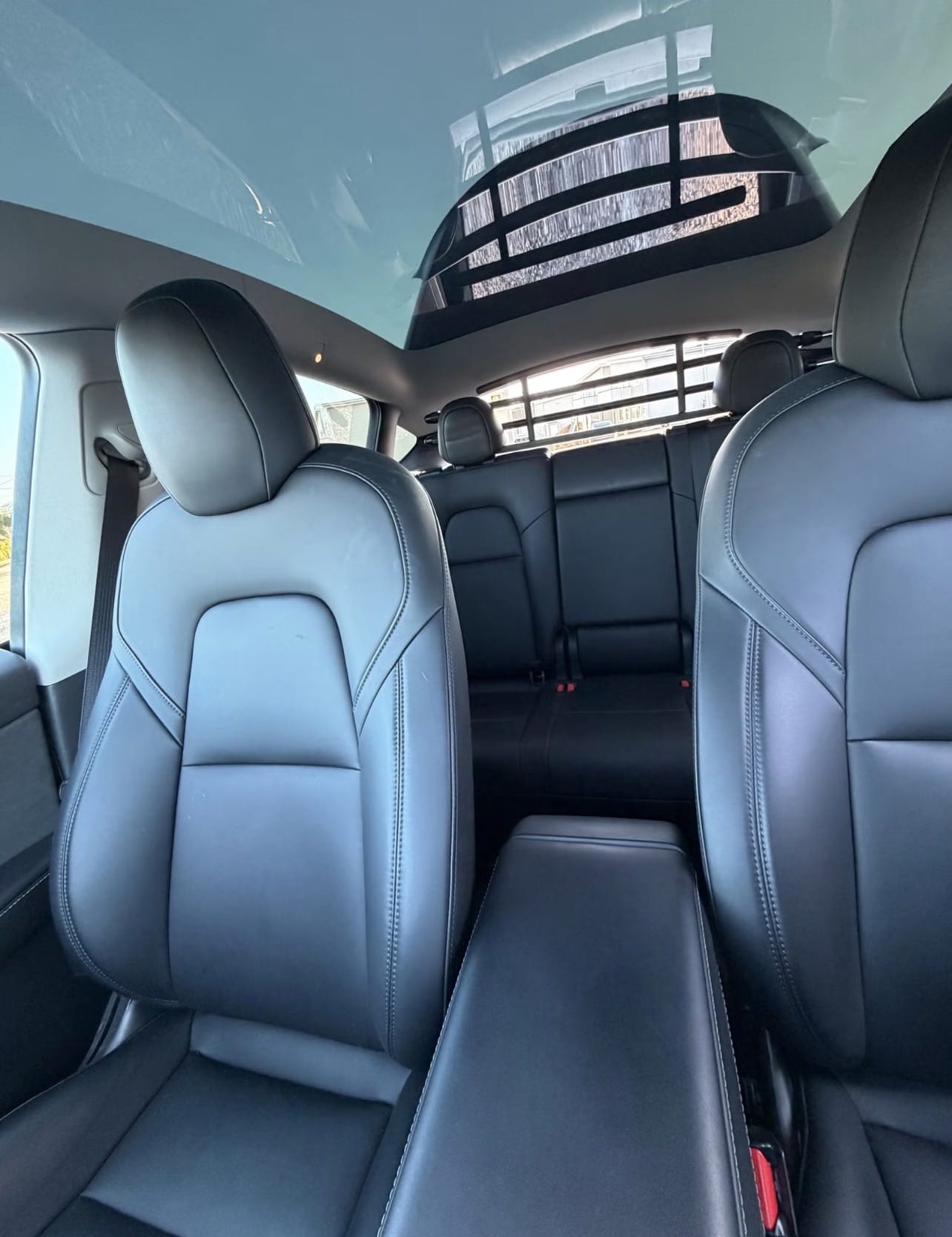 Tesla Model Y Long Range med Cruisekontroll