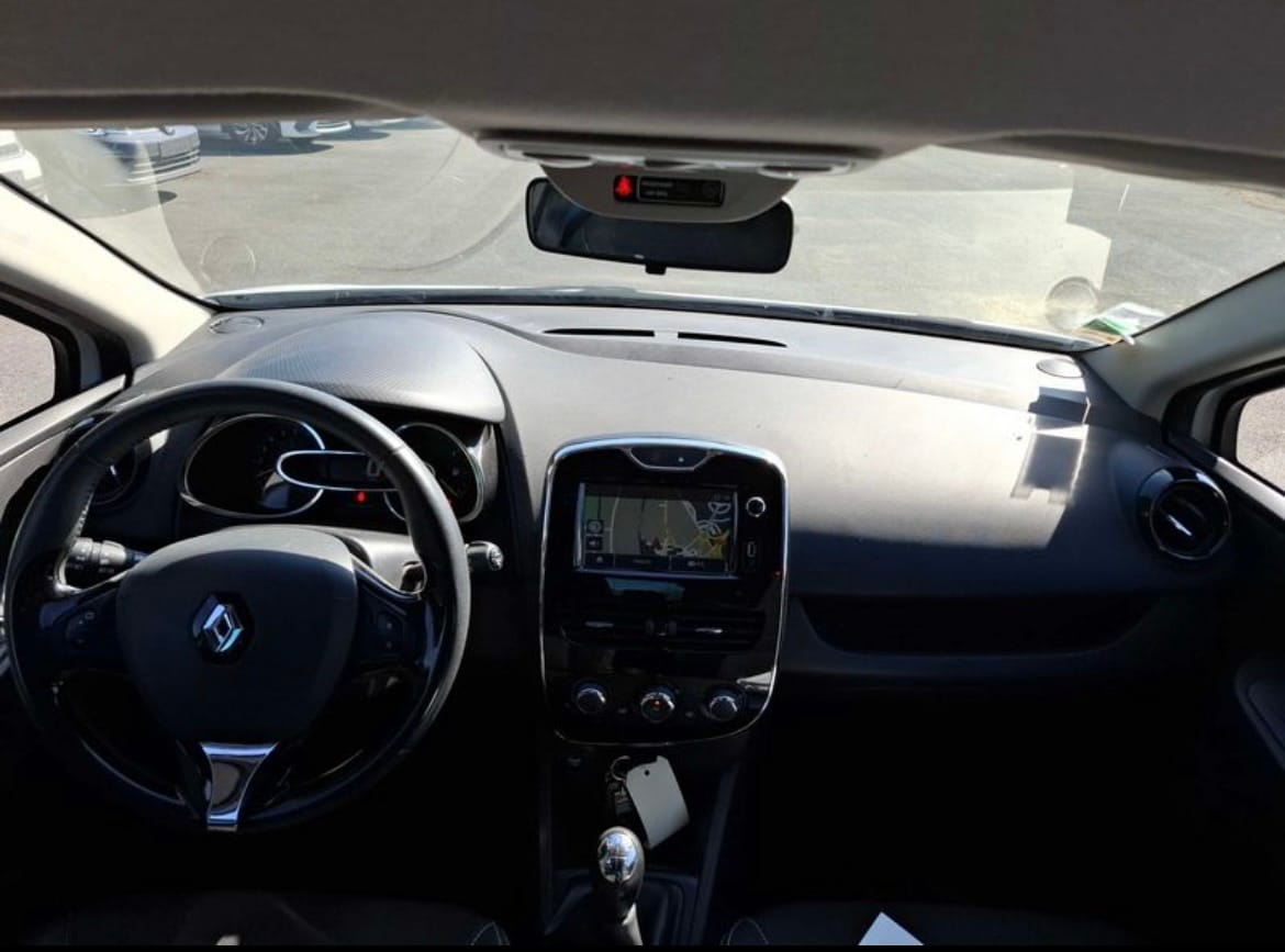 Renault Clio 0.9 tce 90ch mit Kindersitz