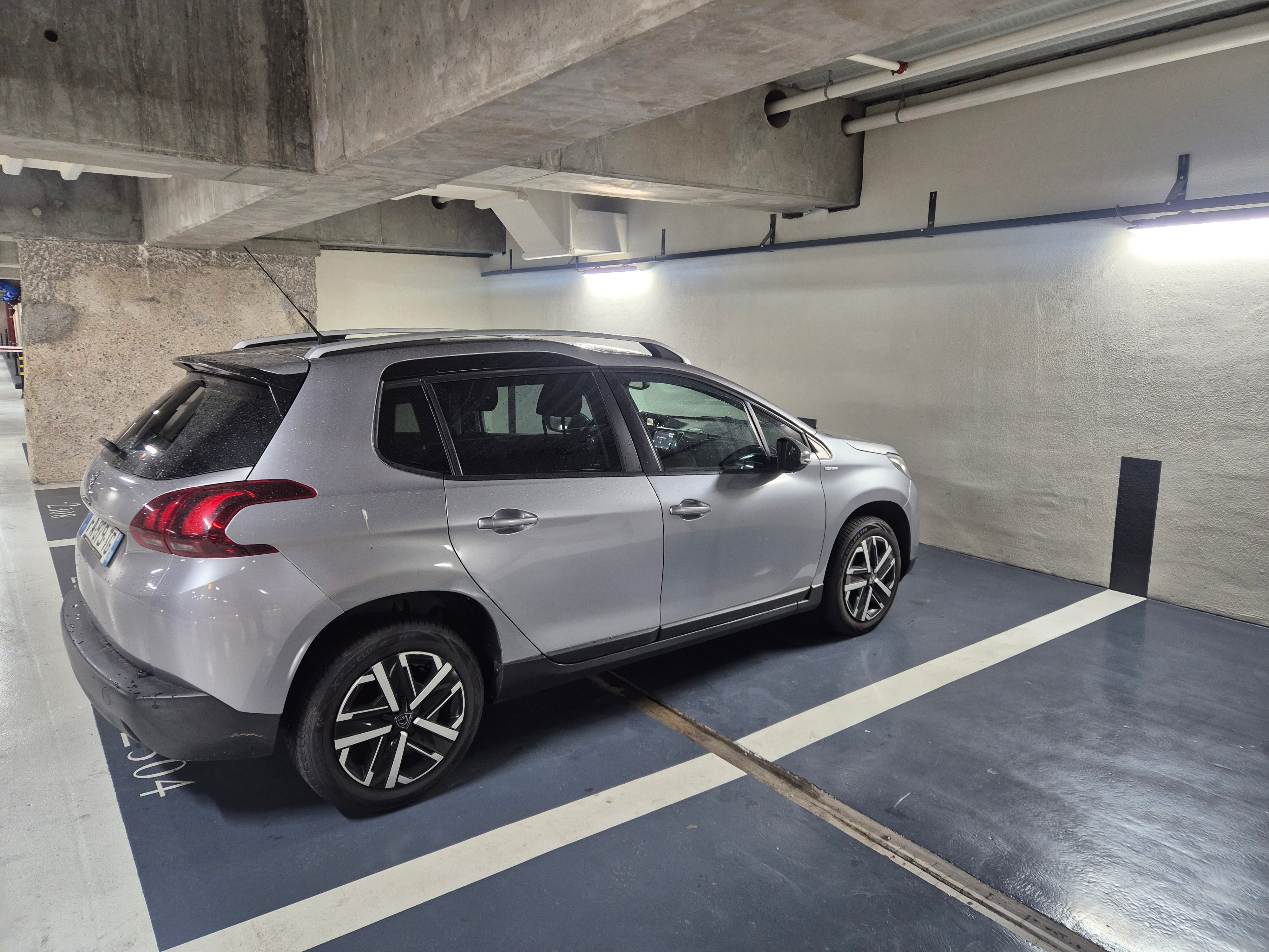 Peugeot 2008 avec Siège bébé