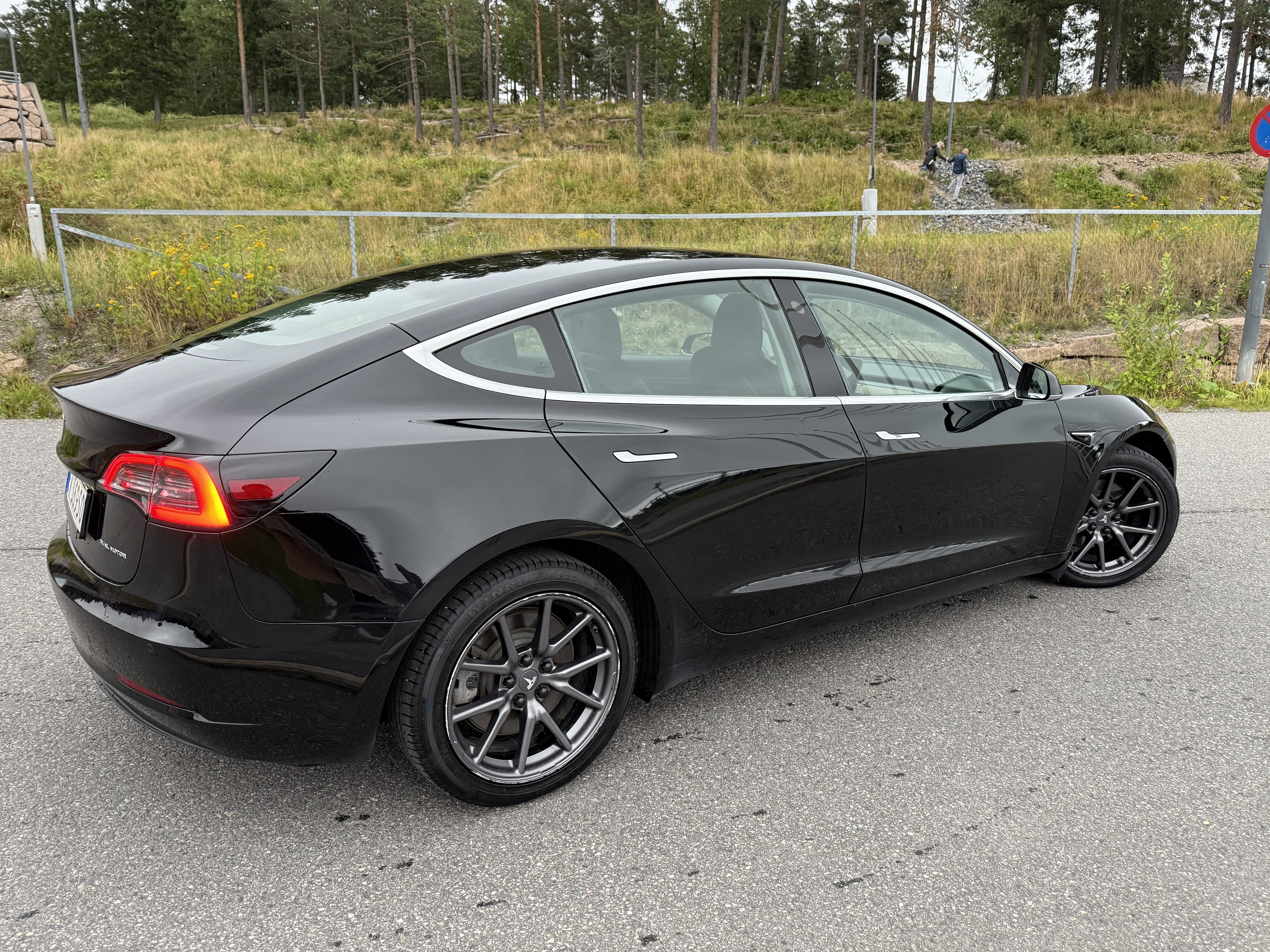 Tesla Model 3 Long Range 4-hjulstrekk con GPS