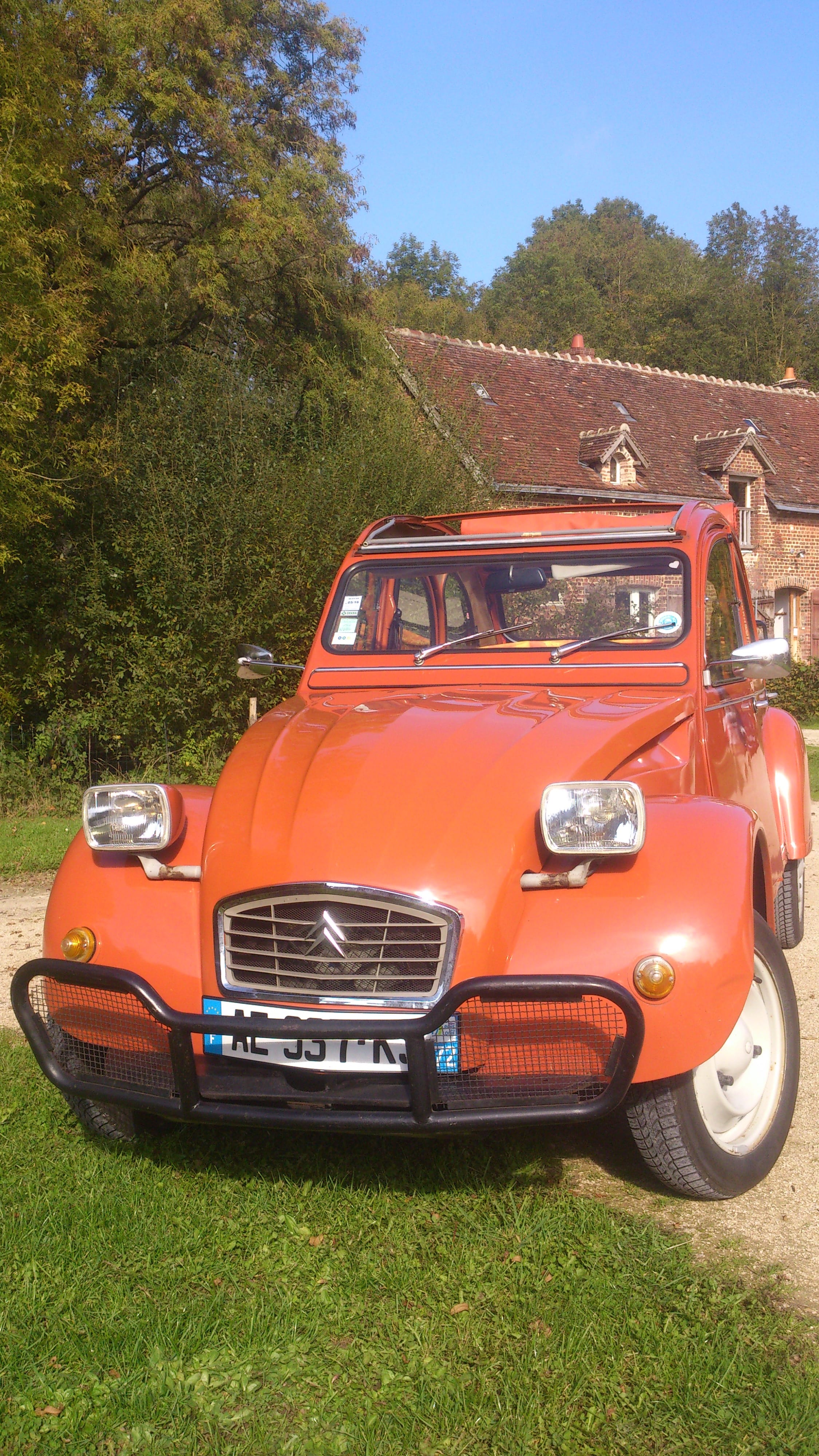 Citroen 2CV club mandarine