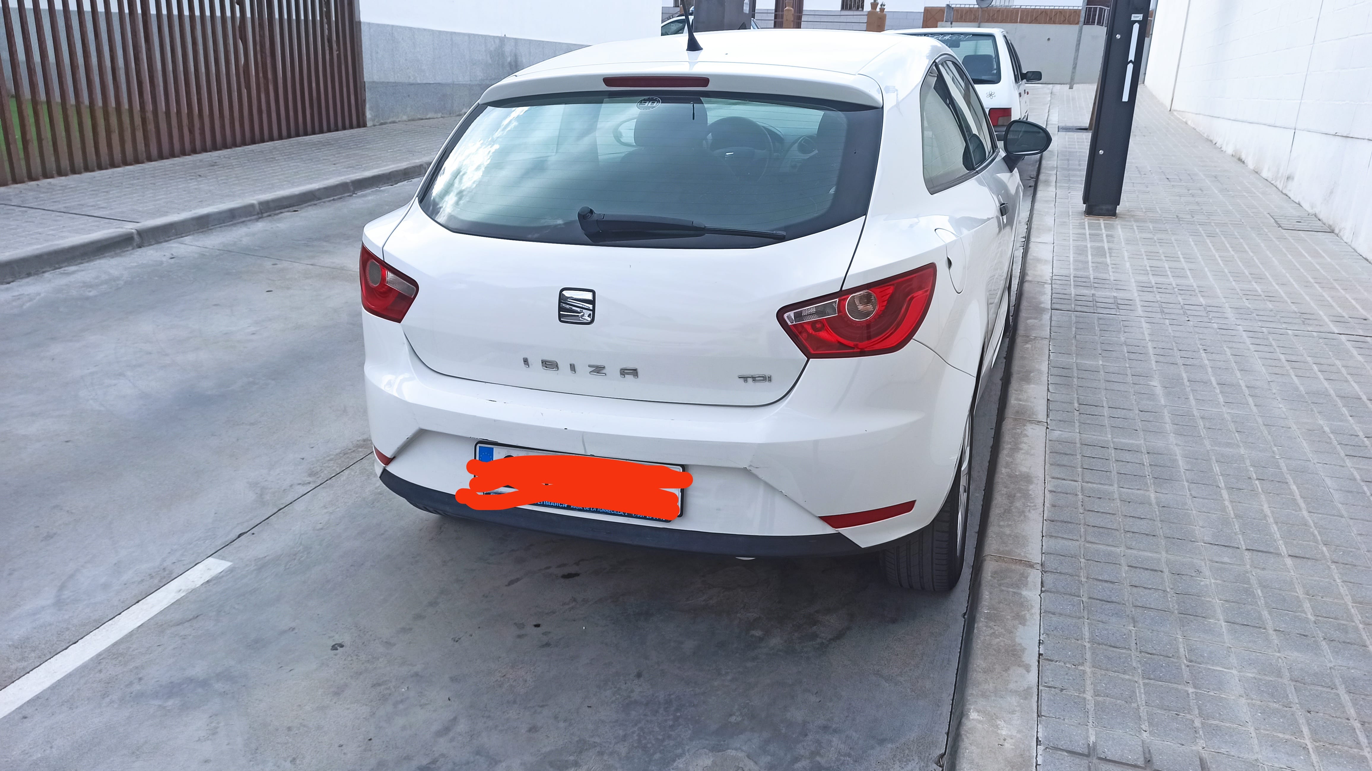 Seat Ibiza 1.2 TDI,75cv con Silla infantil