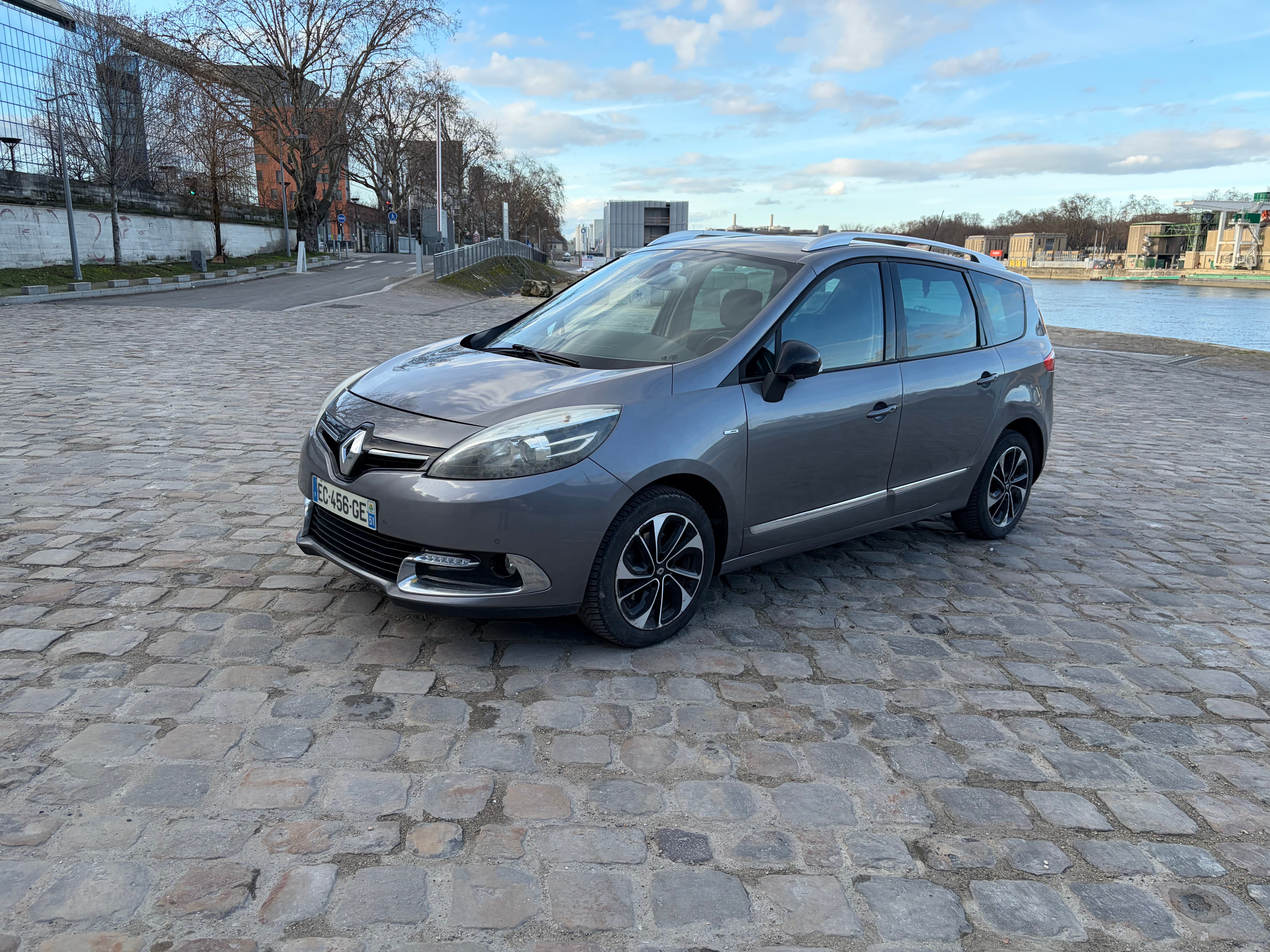 Renault Mégane Grand Scenic avec Climatisation