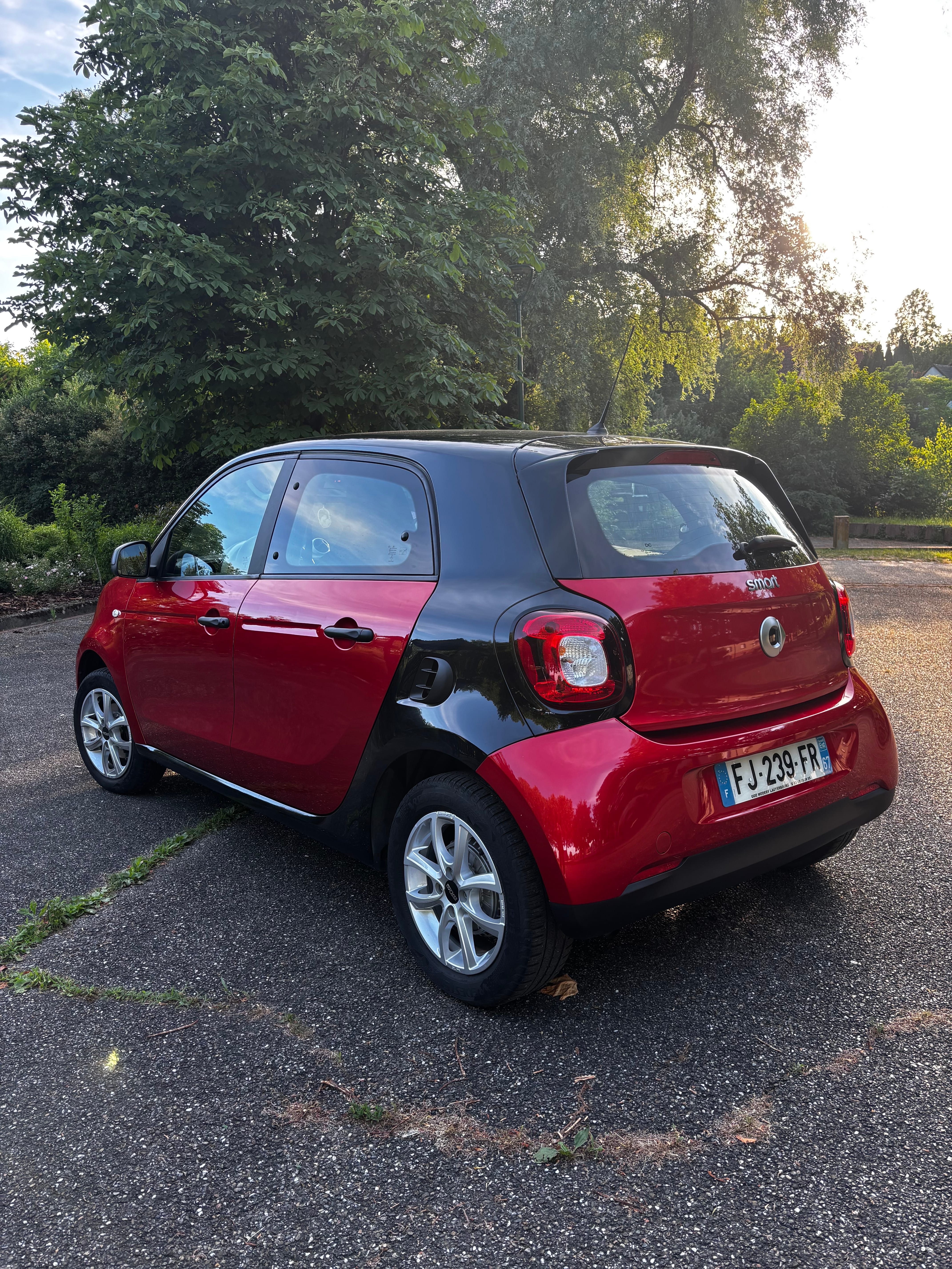 Smart Forfour avec Port USB