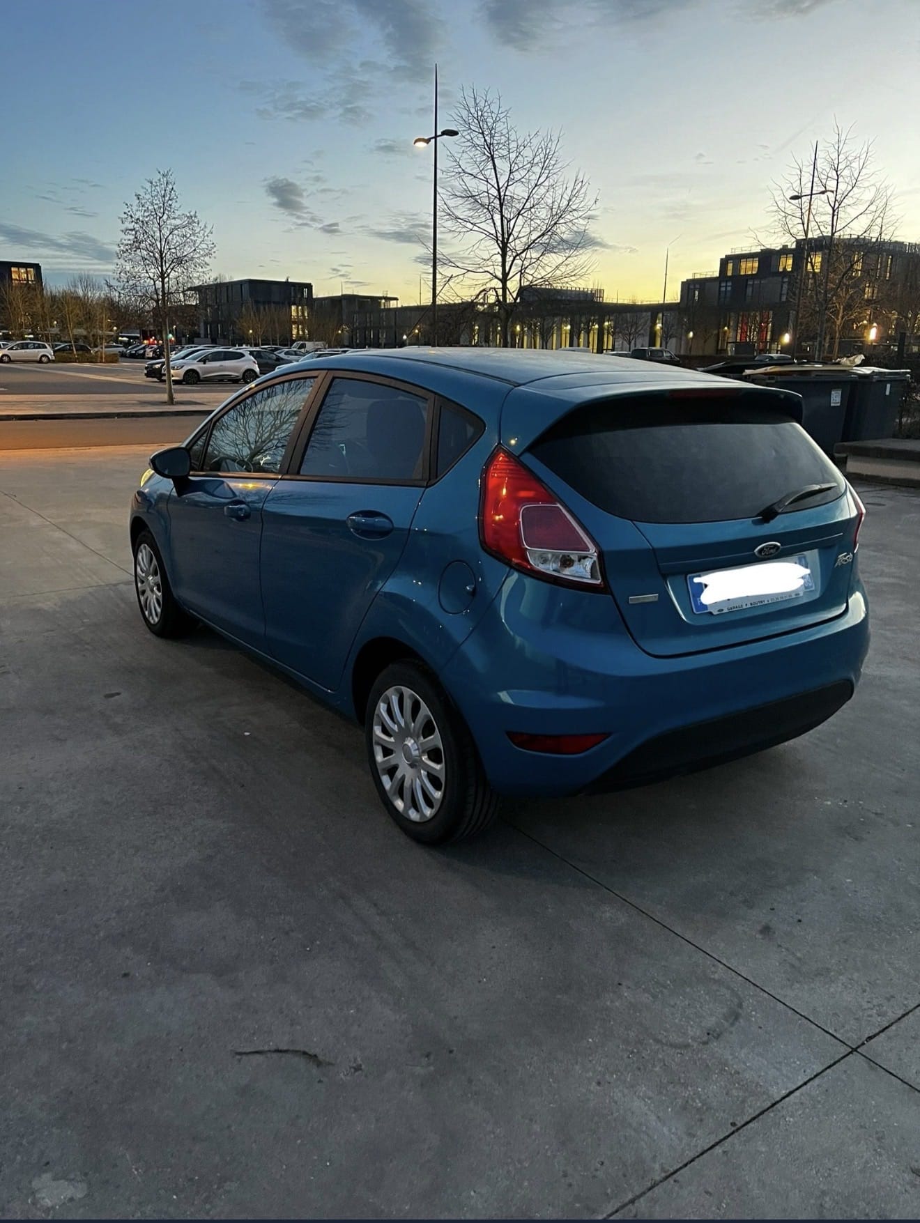 Ford Fiesta avec Climatisation