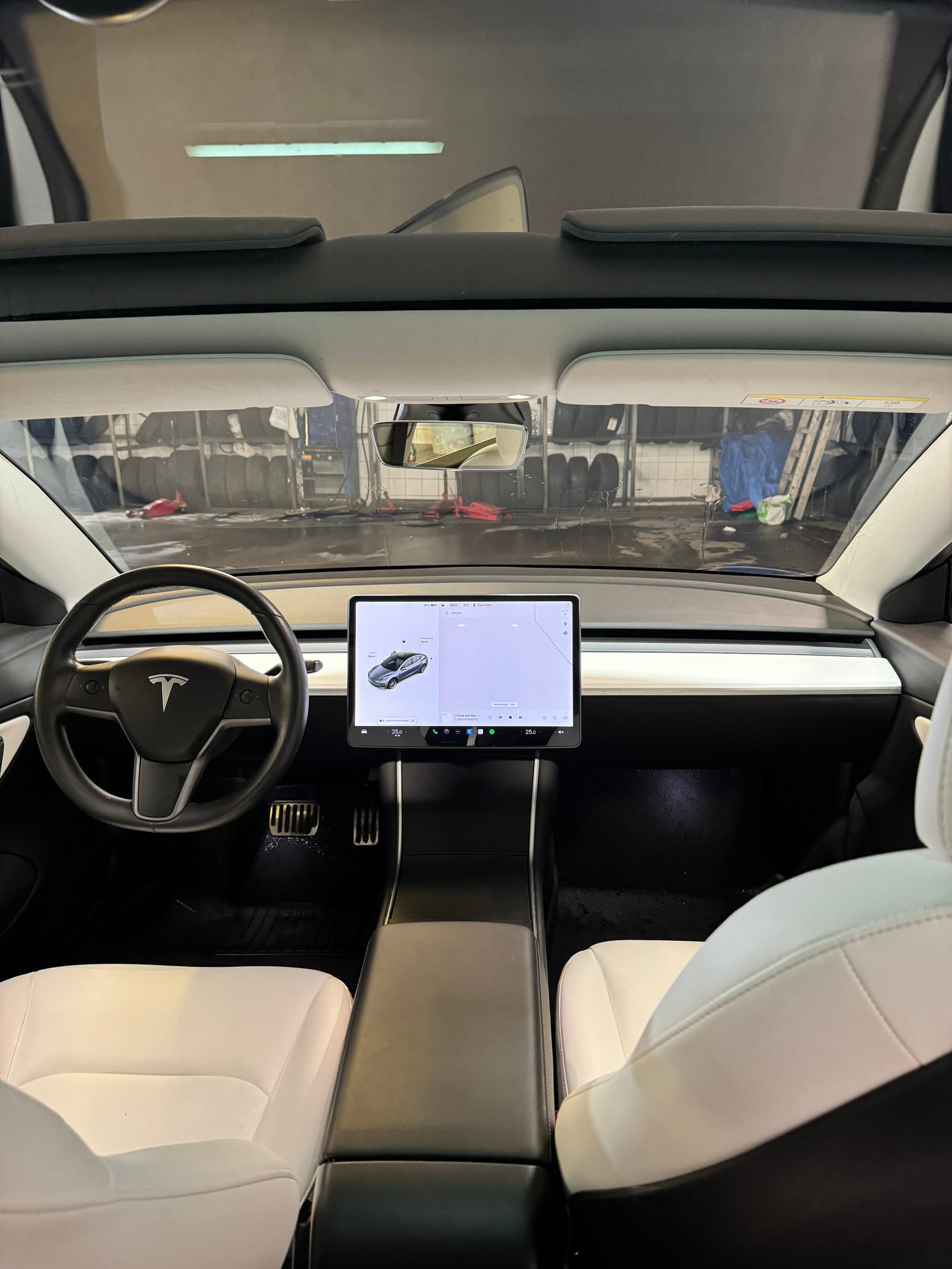 Tesla Model 3 Long Range with Bluetooth audio