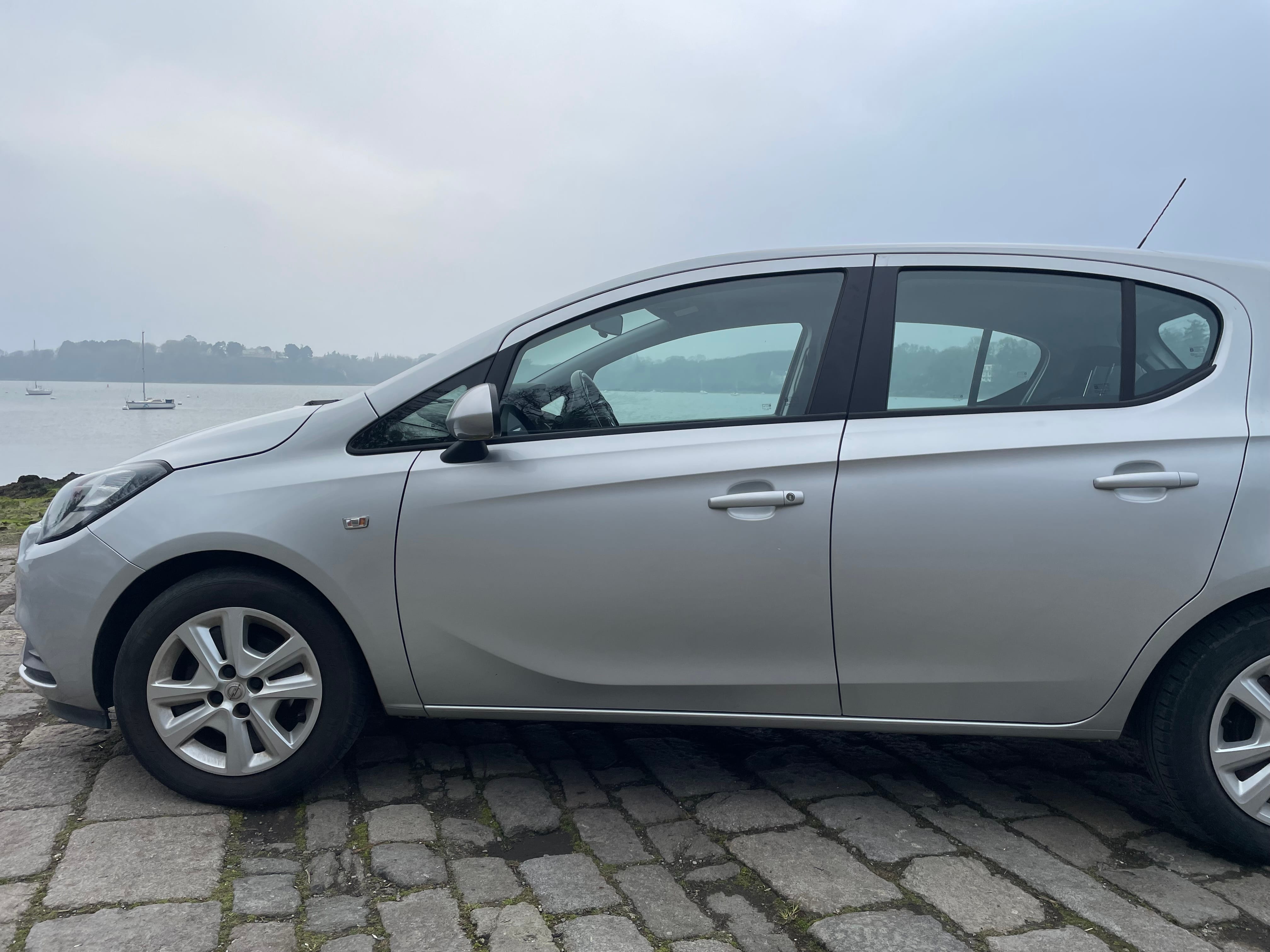Opel Corsa Essence E85 avec Climatisation