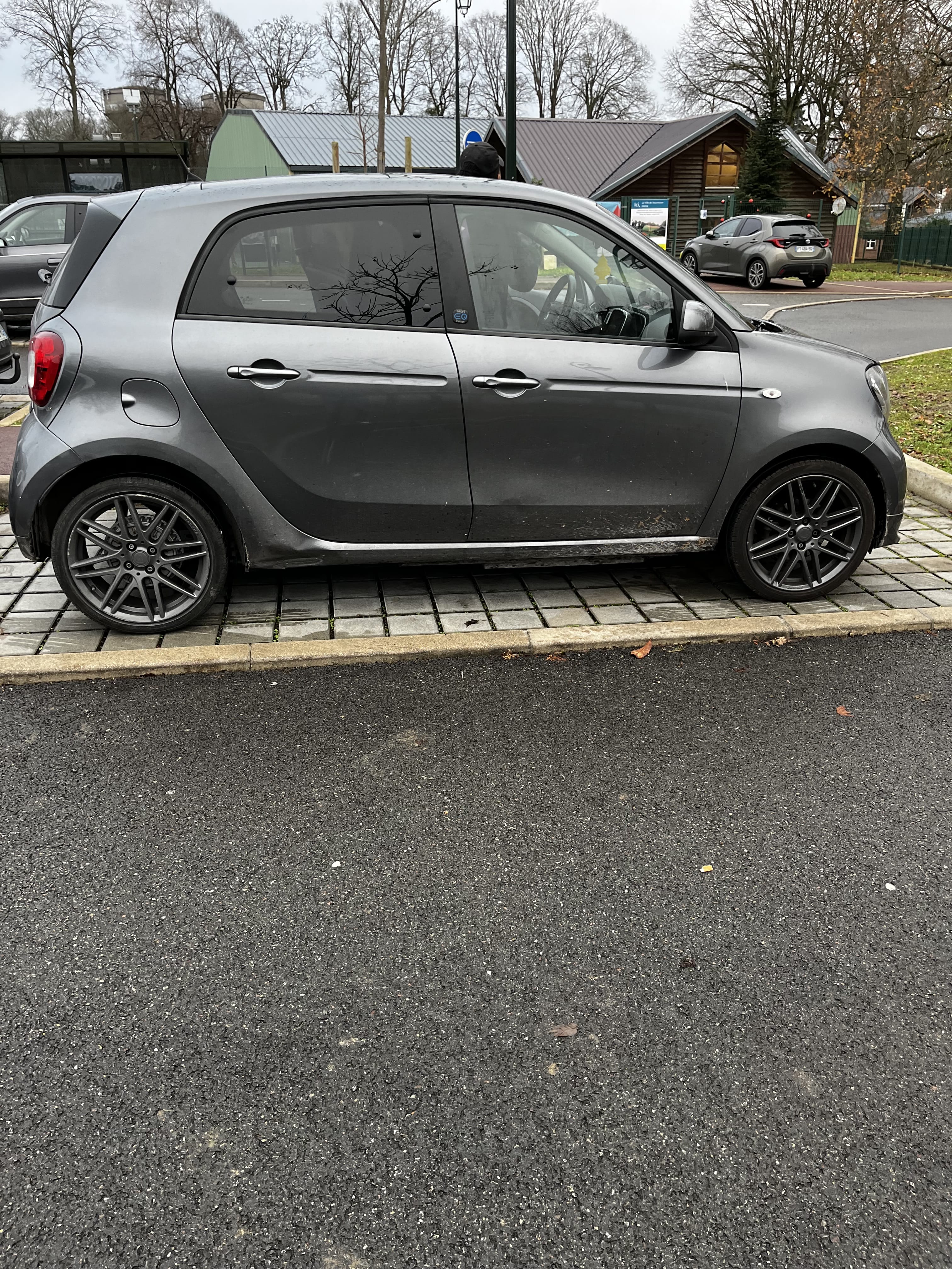 Smart Forfour Électrique Brabus Style avec Climatisation