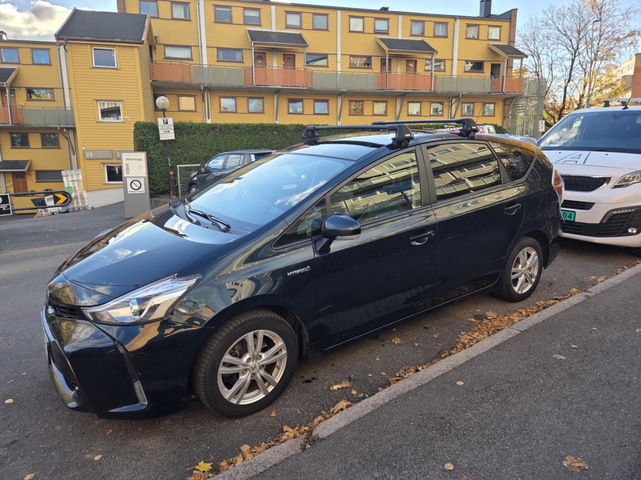 Toyota Prius +