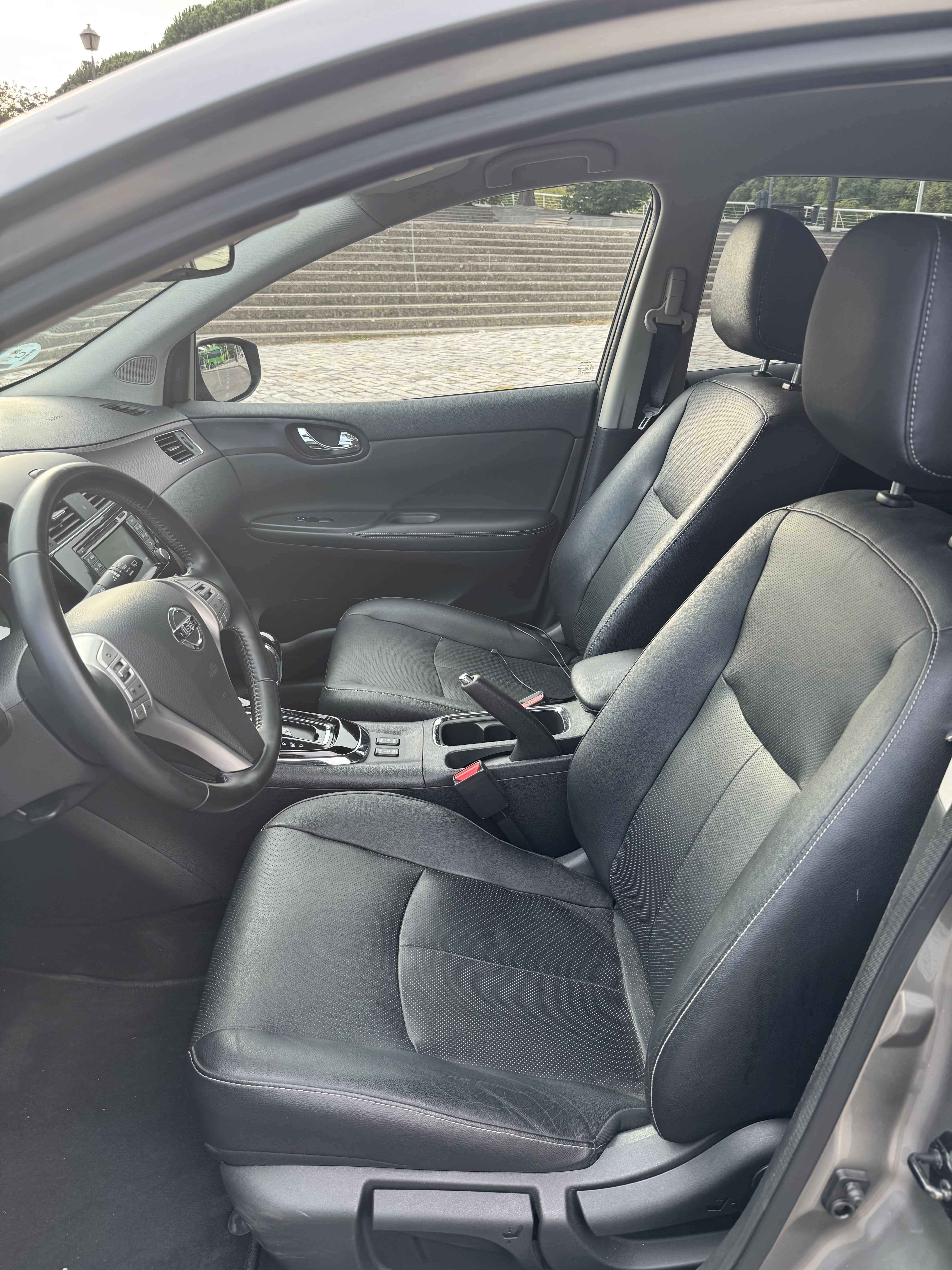 Nissan Pulsar con Audio Bluetooth