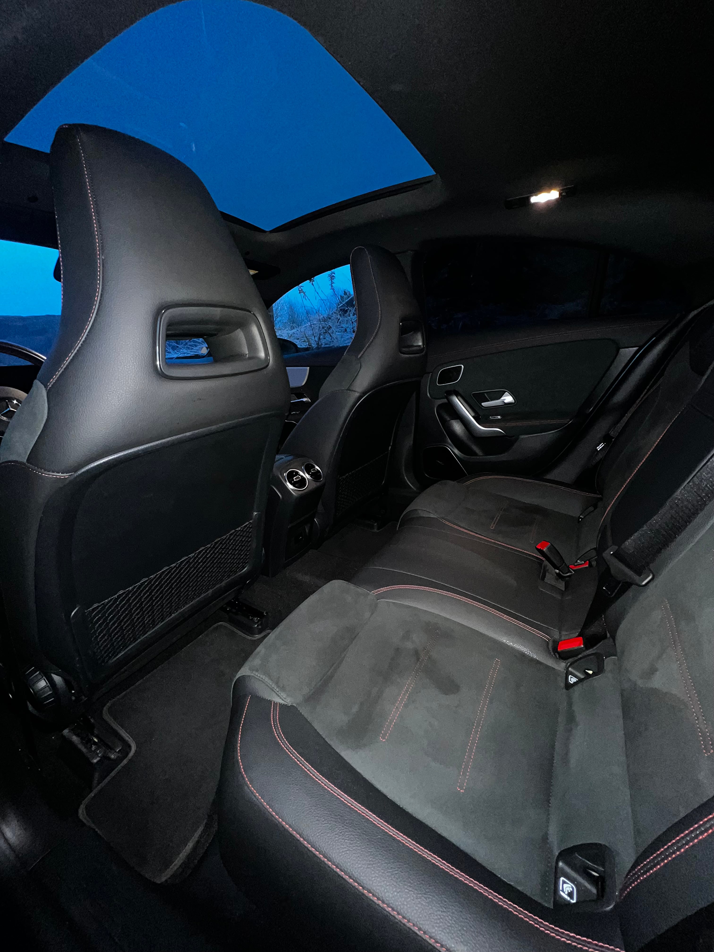 Mercedes-Benz CLA 250 med Babysete