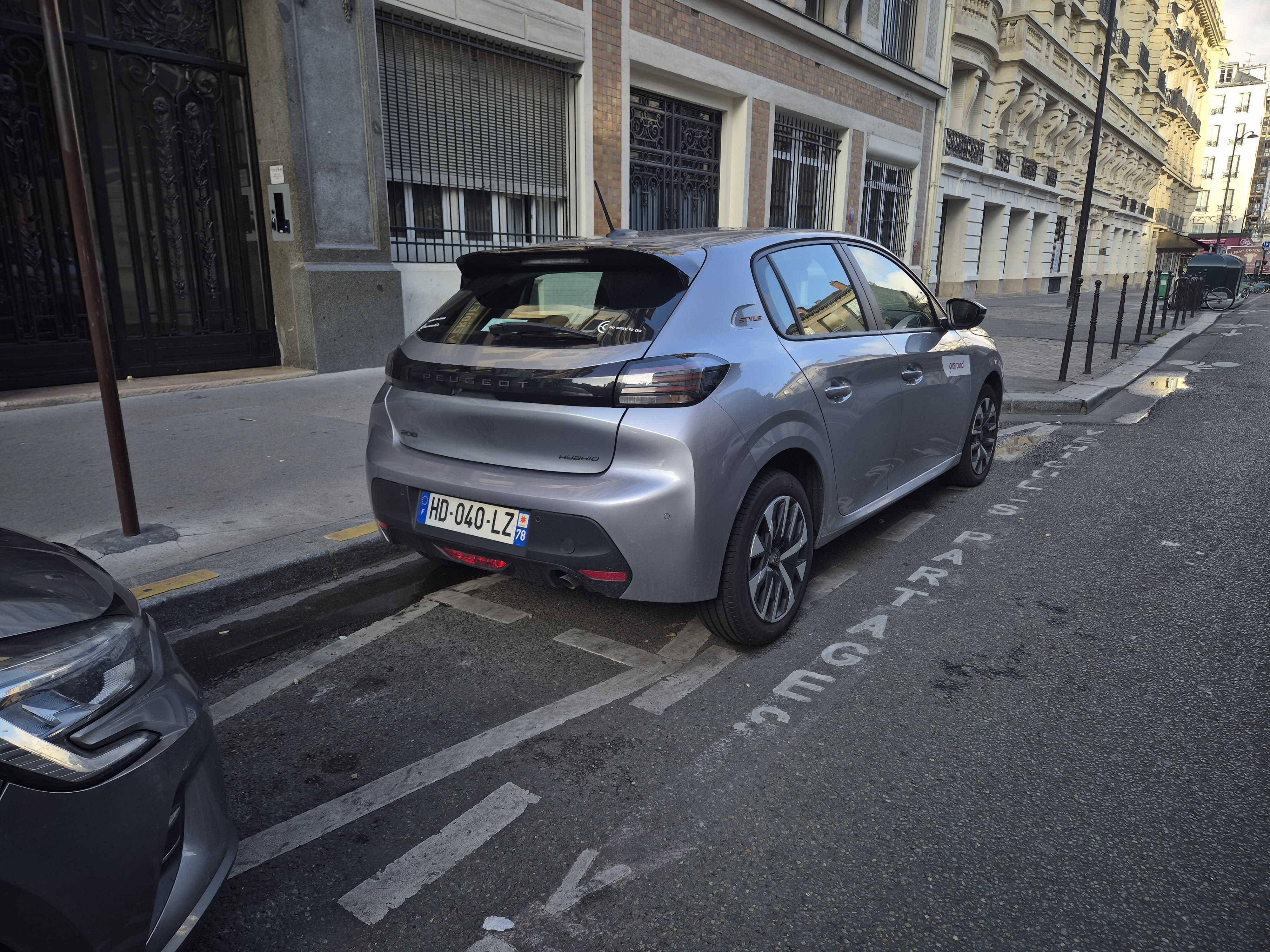 Peugeot 208 avec Chaines