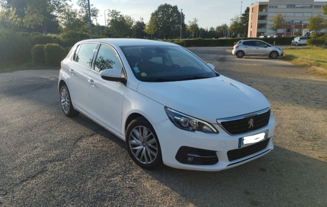 Peugeot 308 avec Port USB