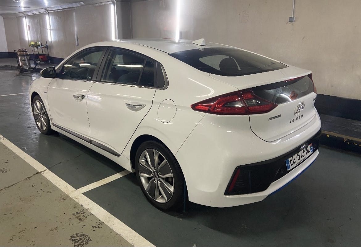 Hyundai Ioniq avec Climatisation