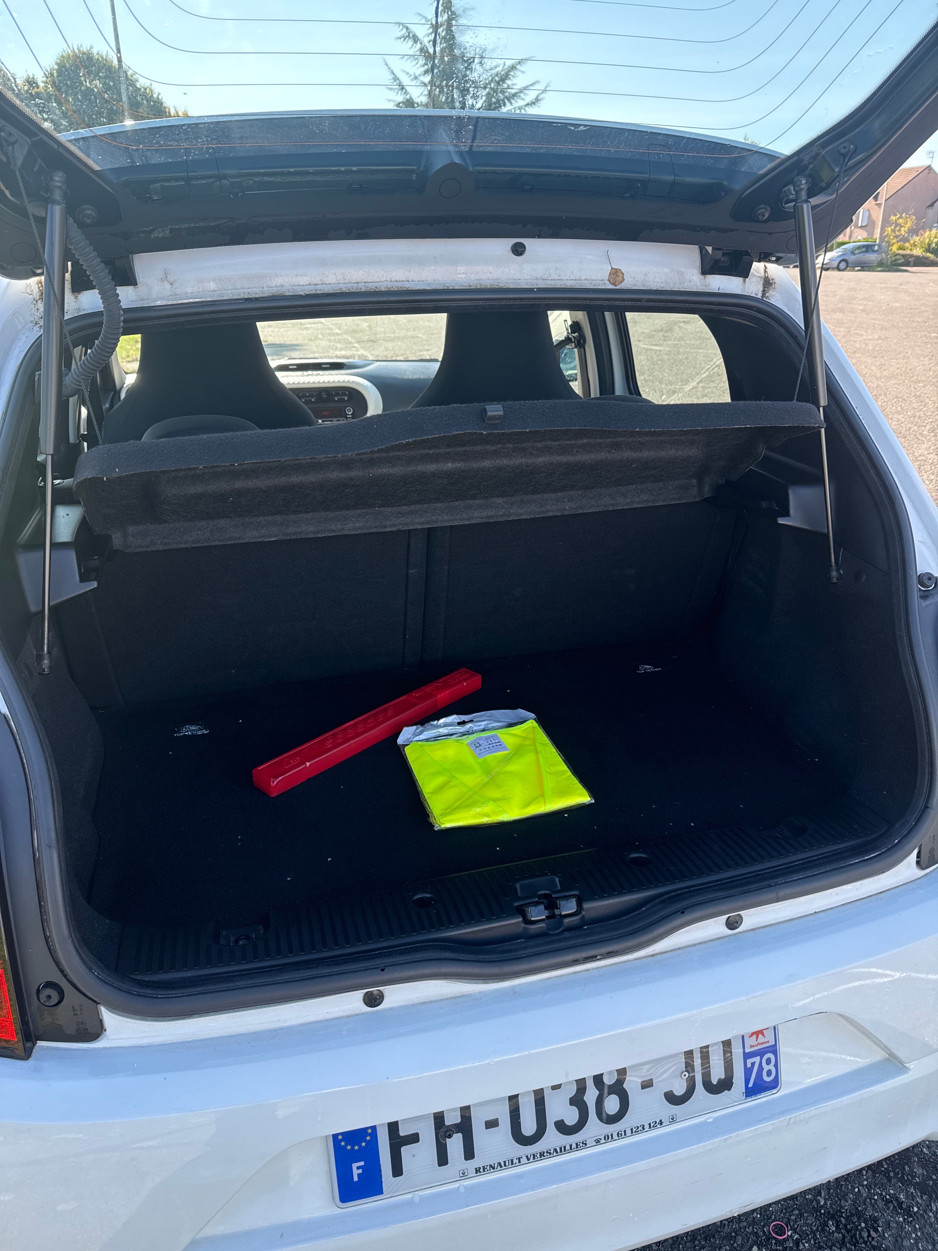 Renault Twingo III avec Entrée audio / iPod