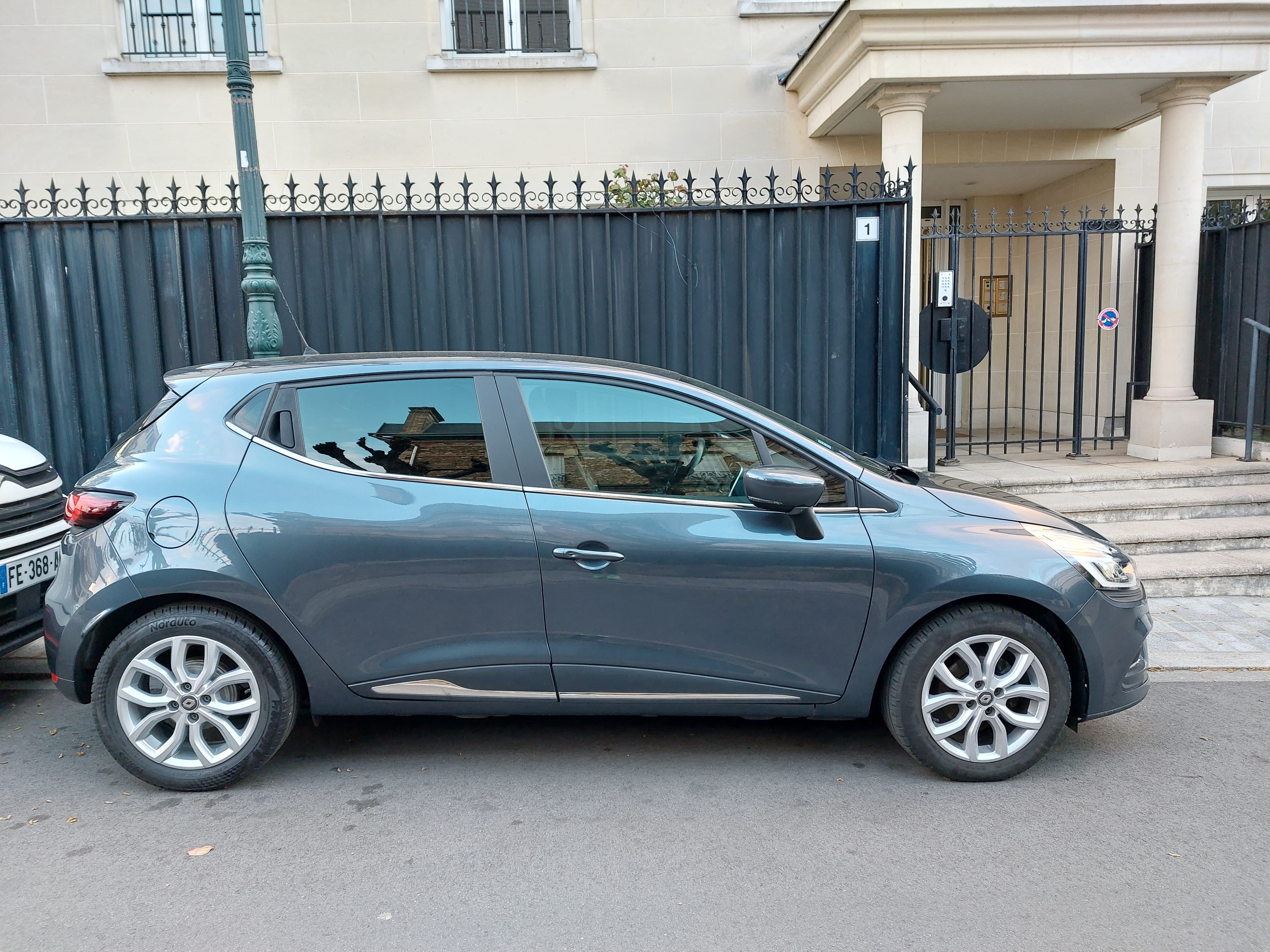 Renault Clio TCe 90 avec Climatisation