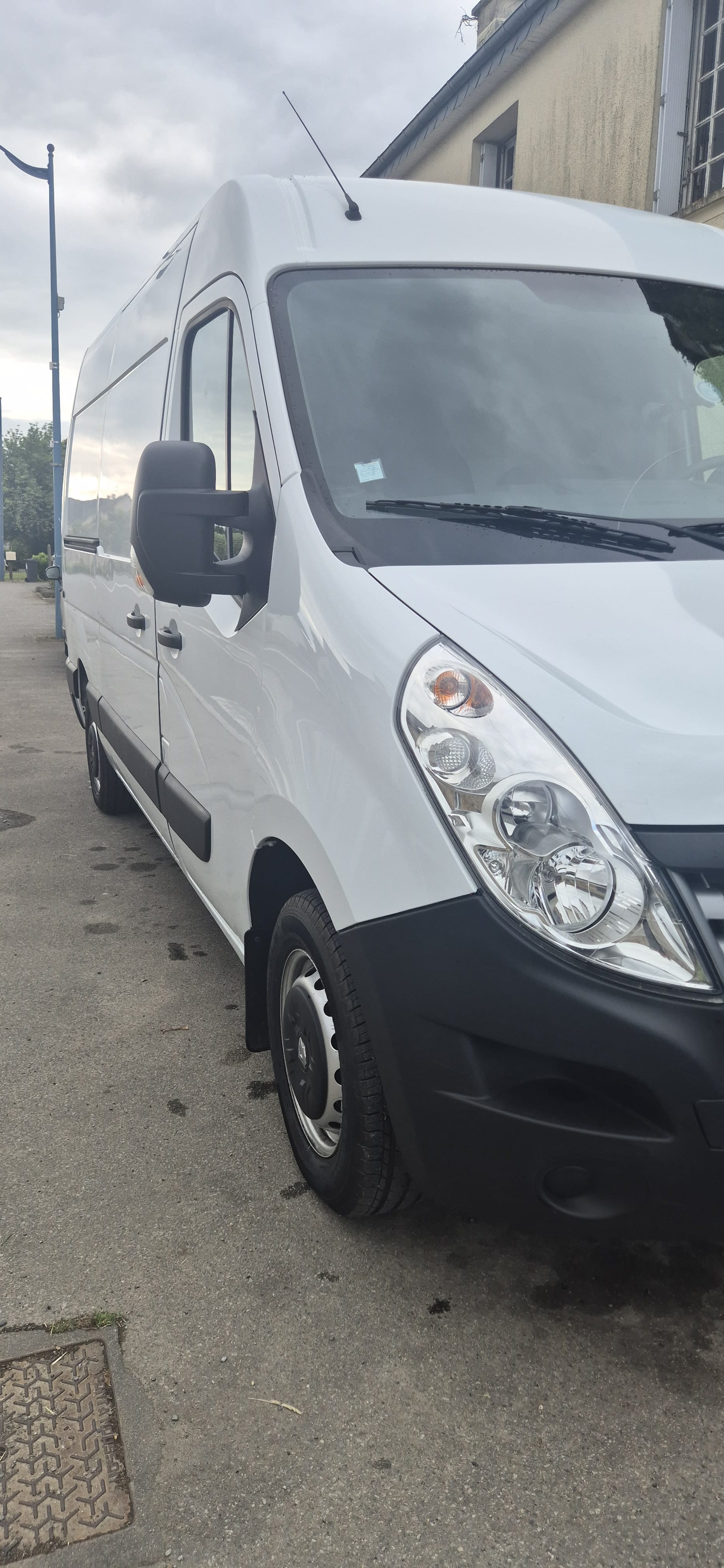 Renault Master 2 l hdi avec Audio Bluetooth