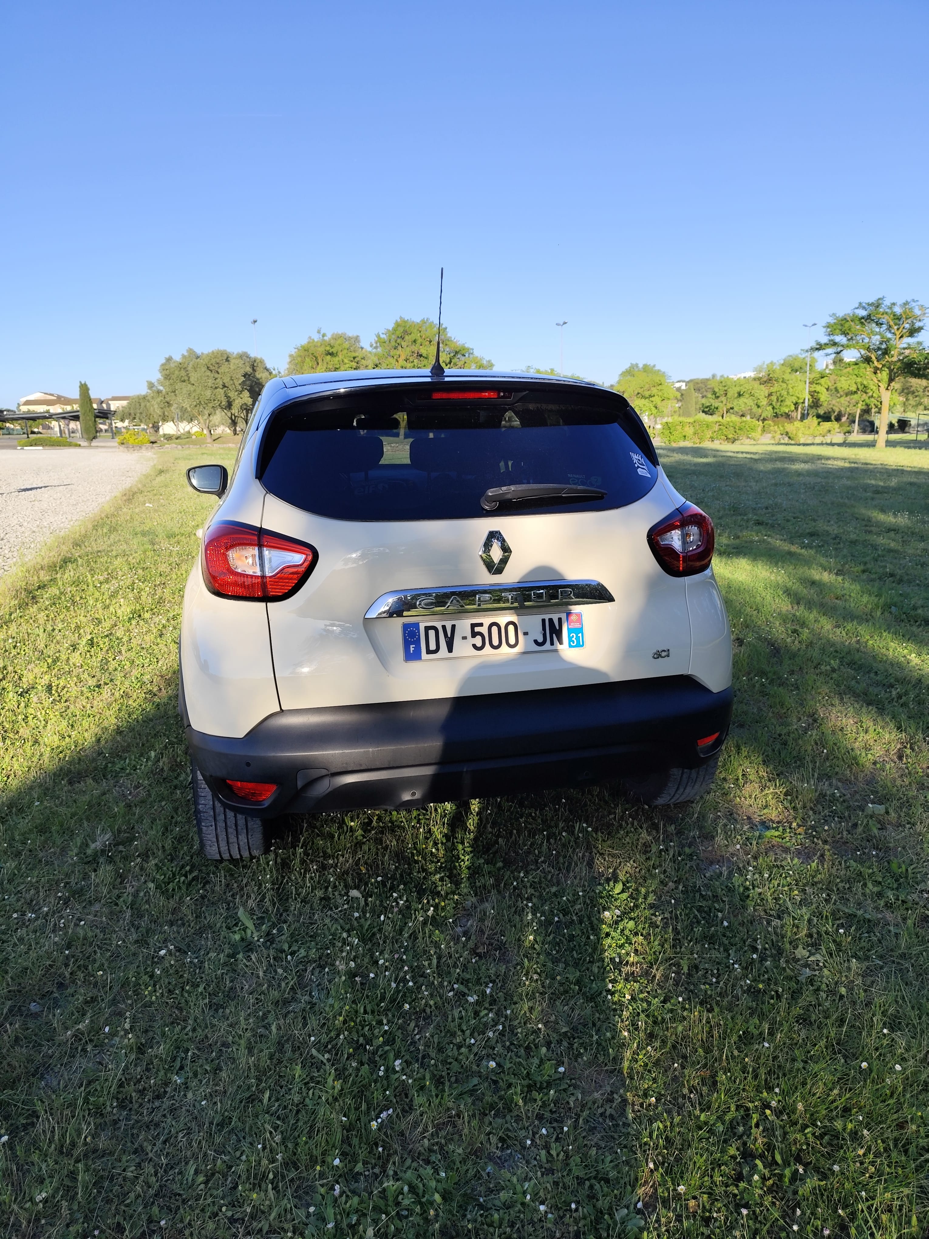 Renault Captur 1.5 dci avec Entrée audio / iPod