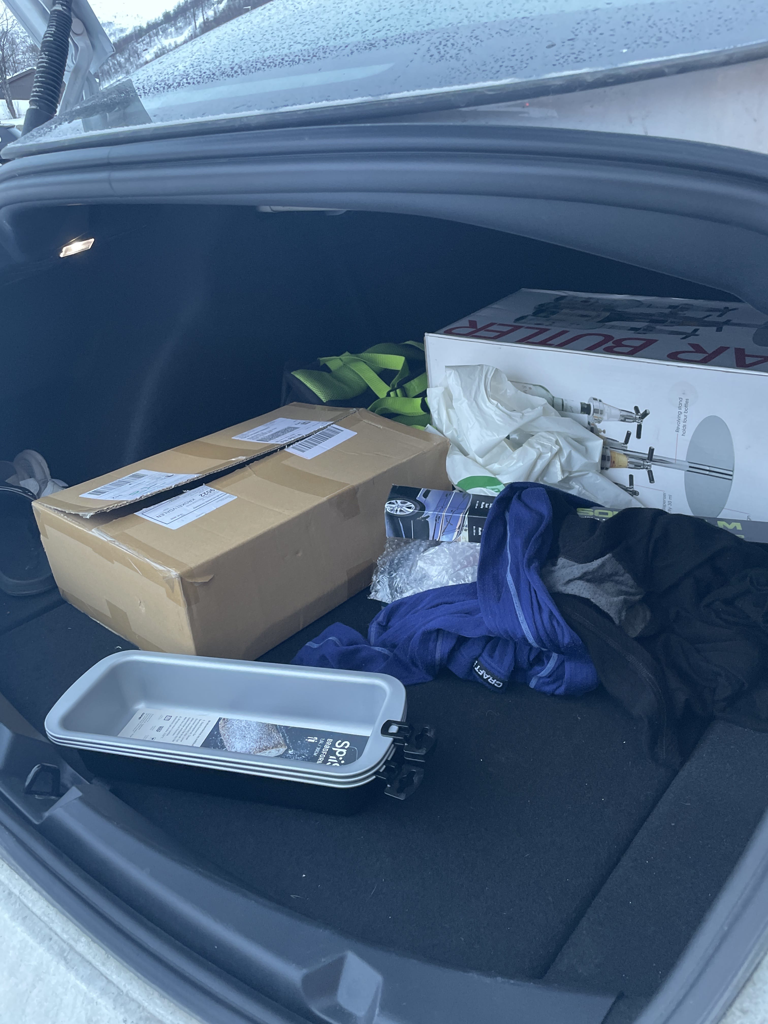 Tesla Model 3 met Vierwielaandrijving
