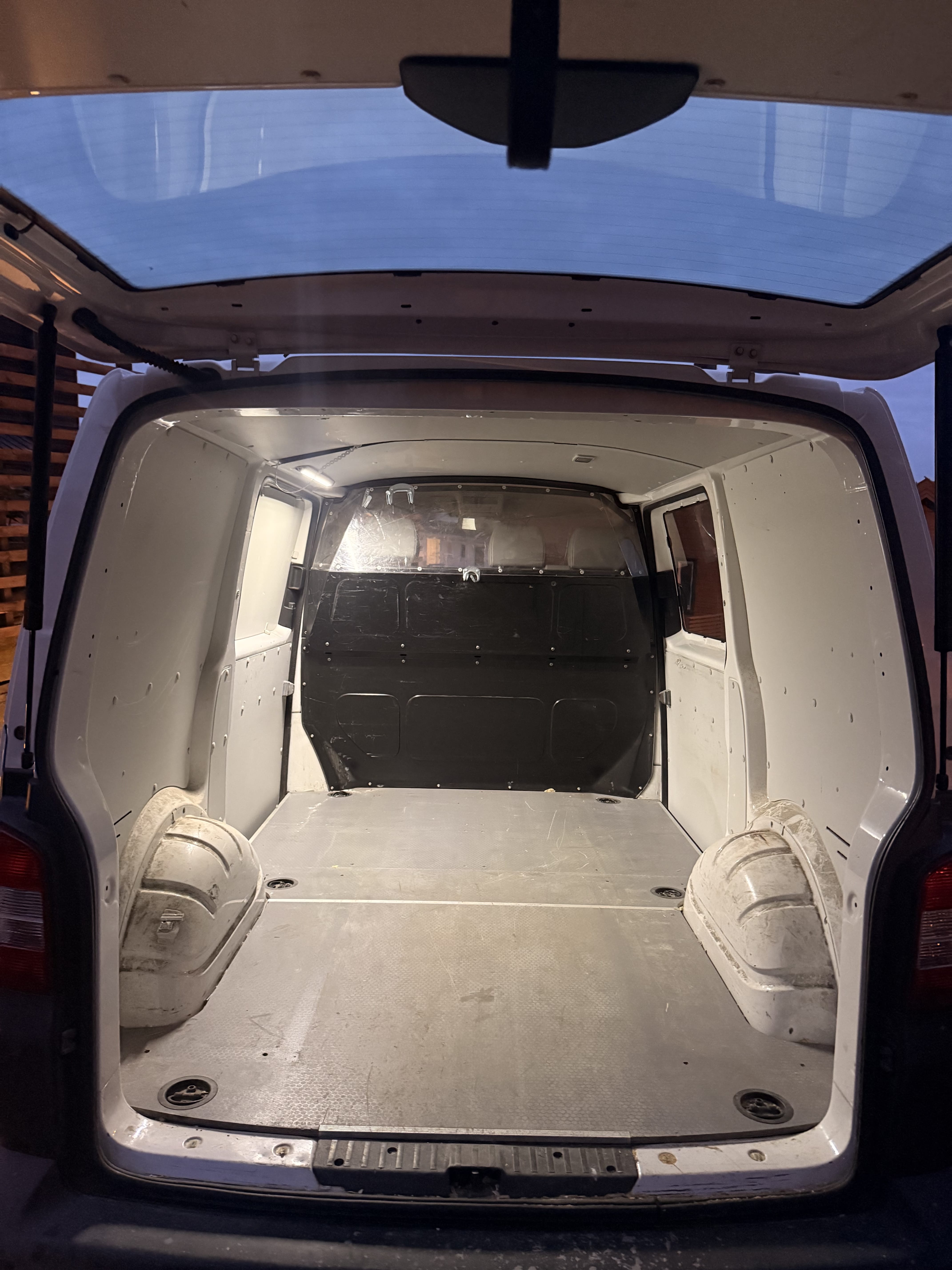Volkswagen Transporter with Bluetooth audio