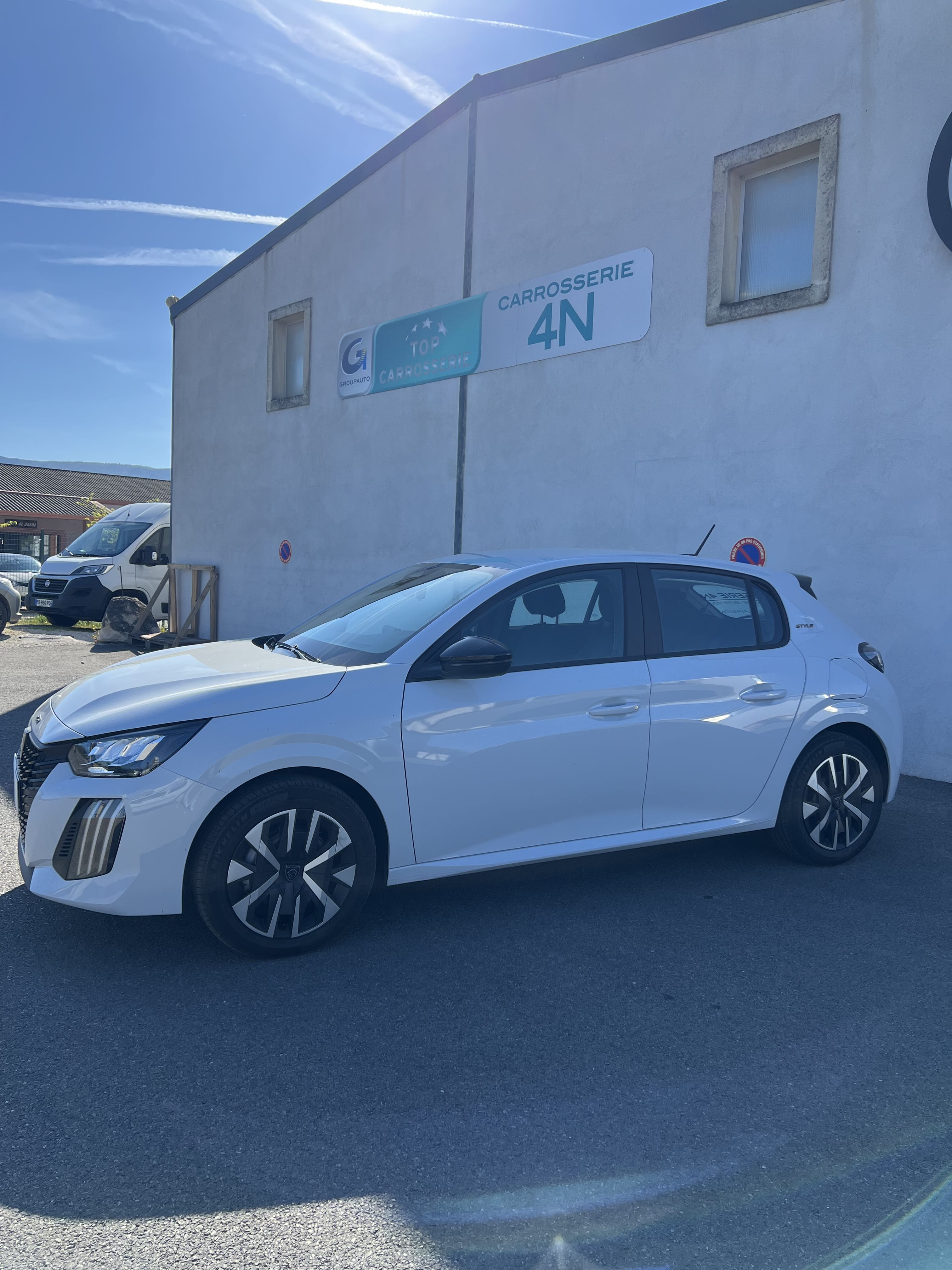 Peugeot 208 avec Climatisation