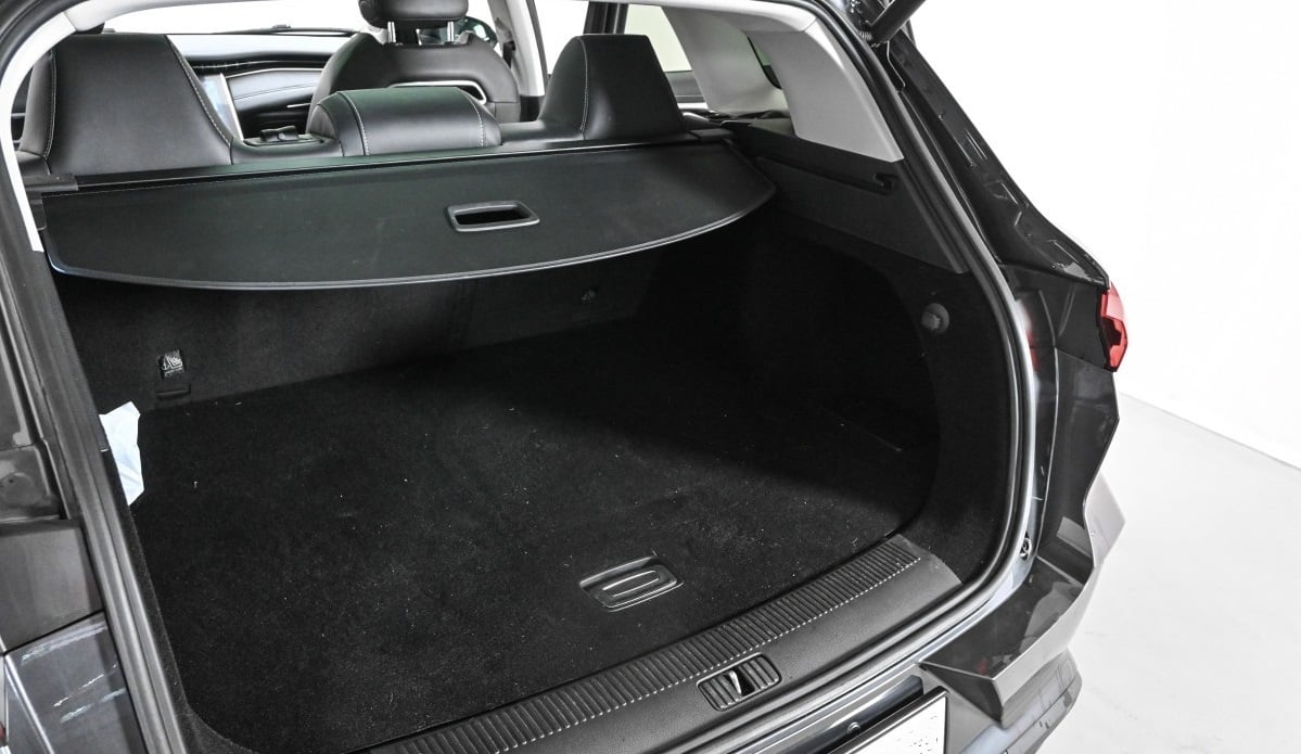 MG Marvel R Performance 4WD, mulig for selvbetjening henting og retur. med Bluetooth audio