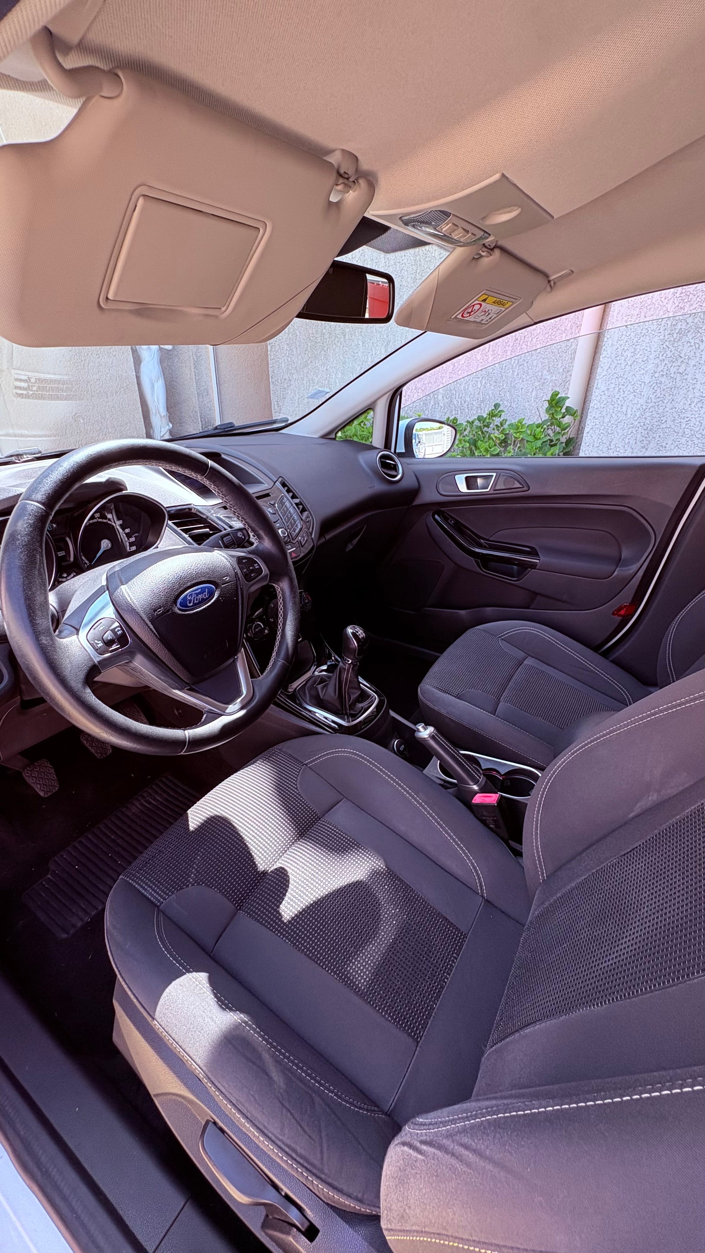 Ford Fiesta Titanium Titanium avec Autoradio