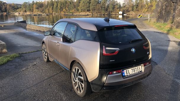 BMW i3 med Lydinngang
